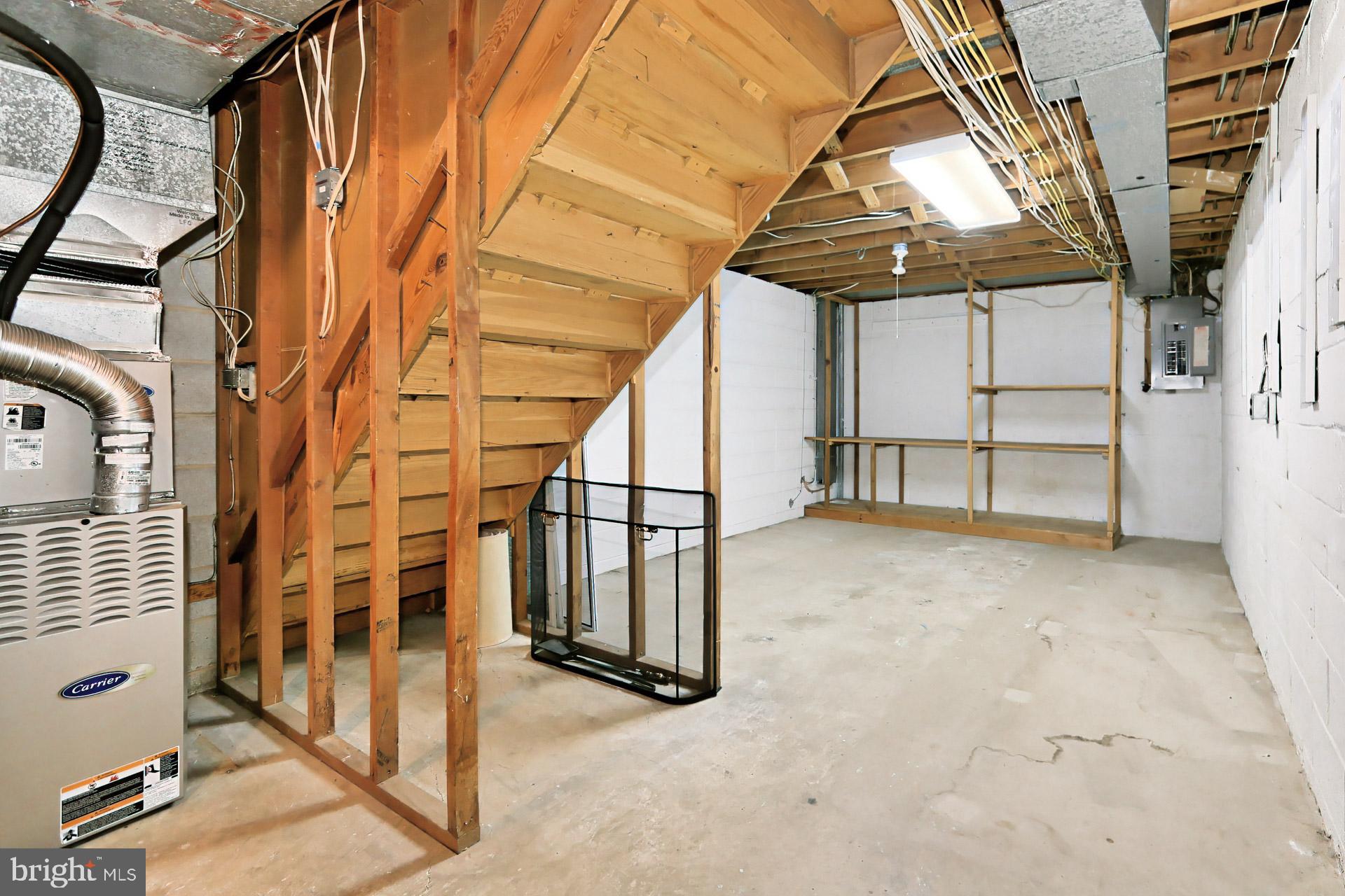 SLEEPY HOLLOW WOODS - Residential