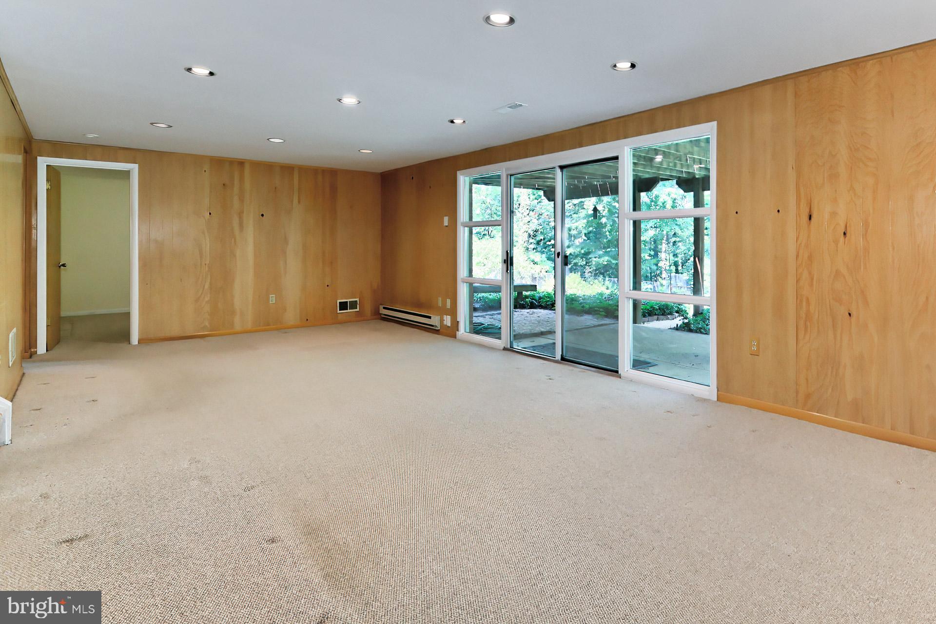 SLEEPY HOLLOW WOODS - Residential