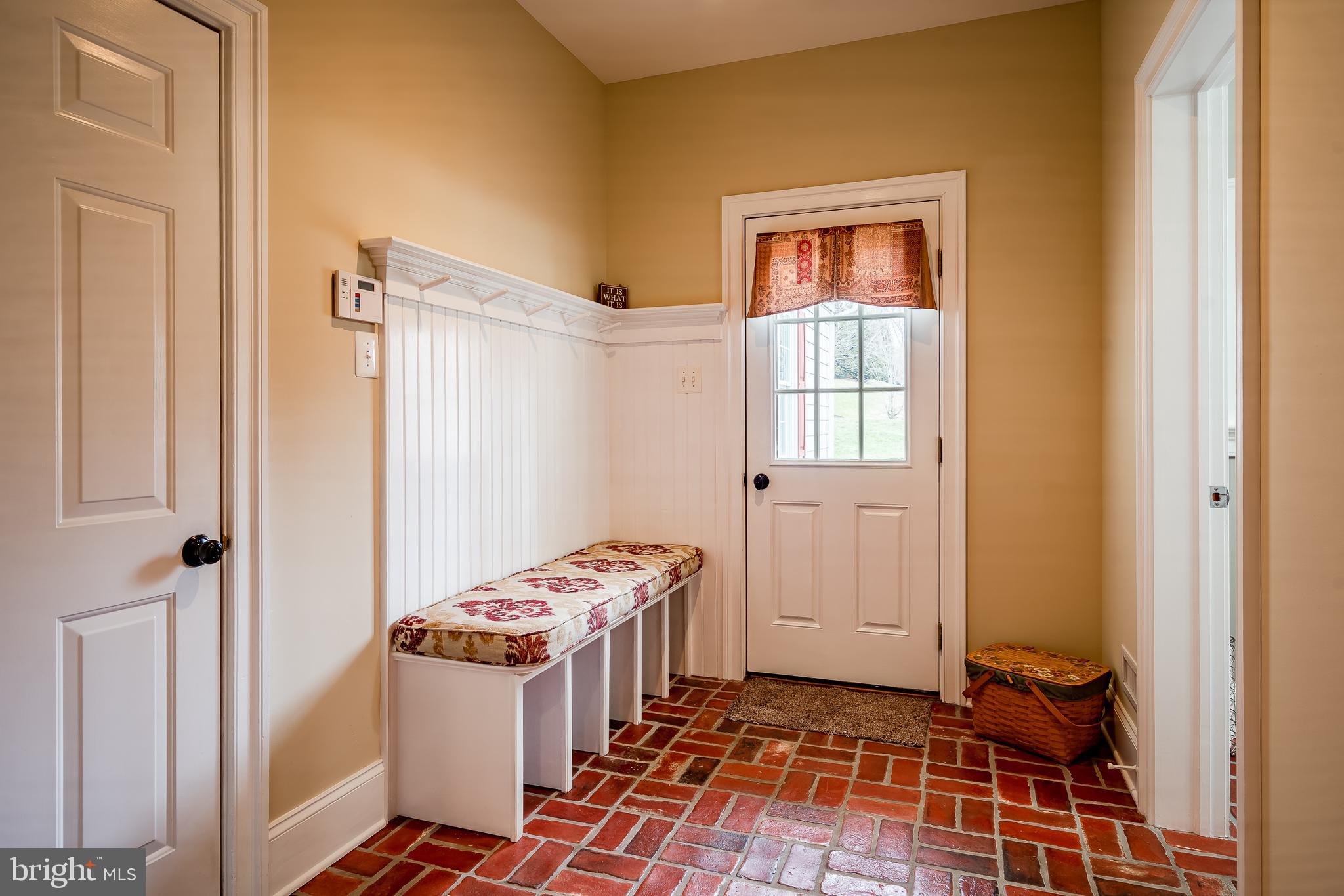 BRICK HOUSE FARM - Residential