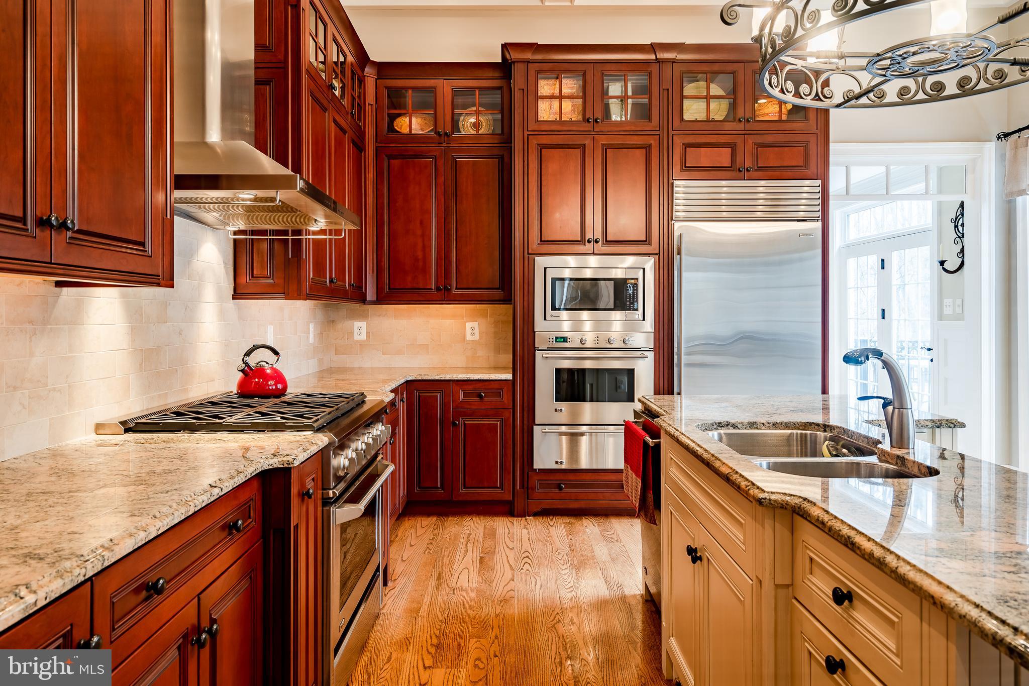 BRICK HOUSE FARM - Residential