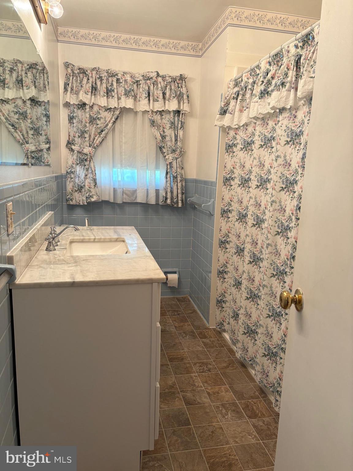 MONARCH HEIGHTS - Residential