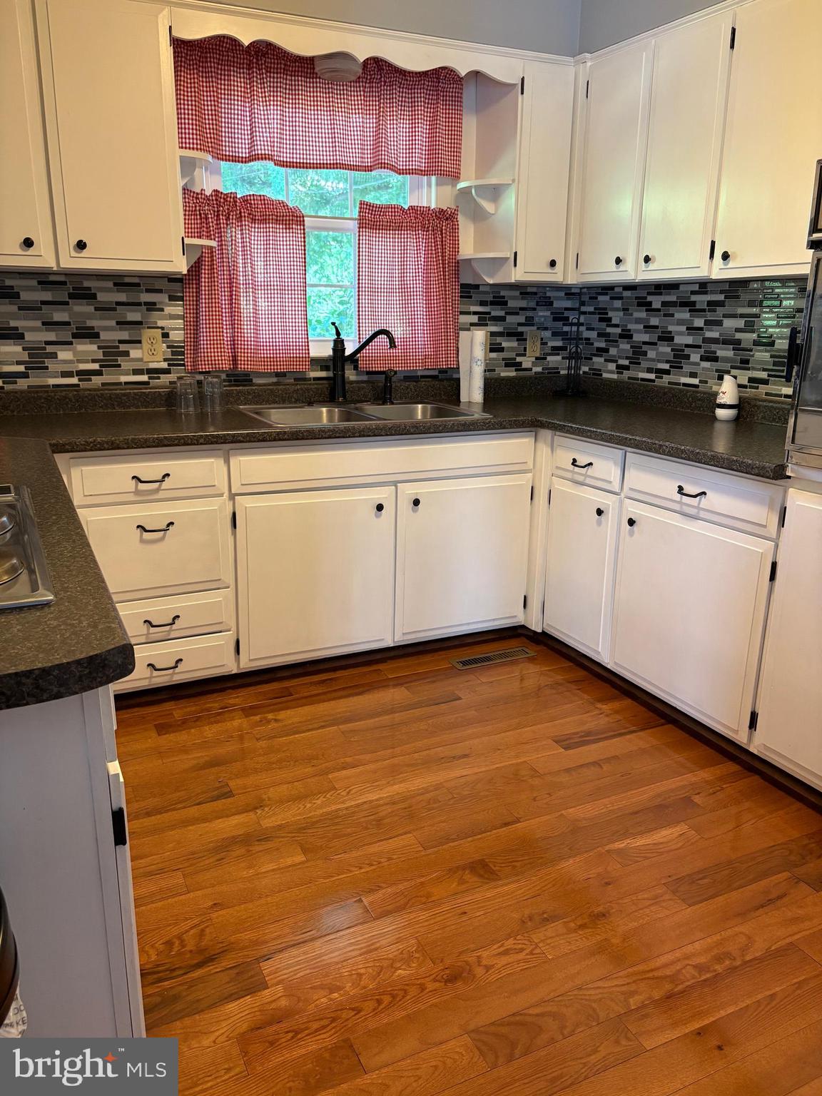 MONARCH HEIGHTS - Residential