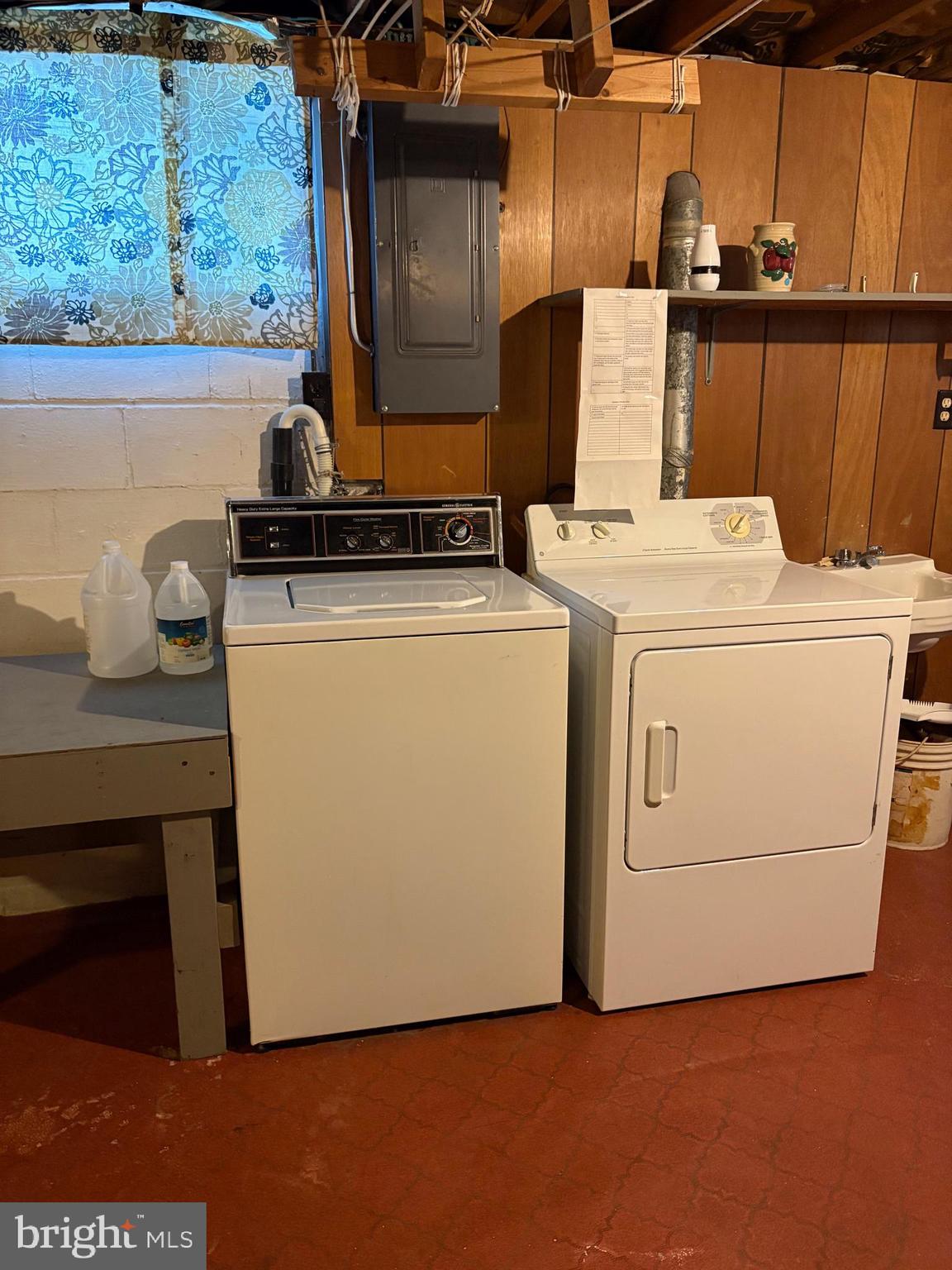 MONARCH HEIGHTS - Residential