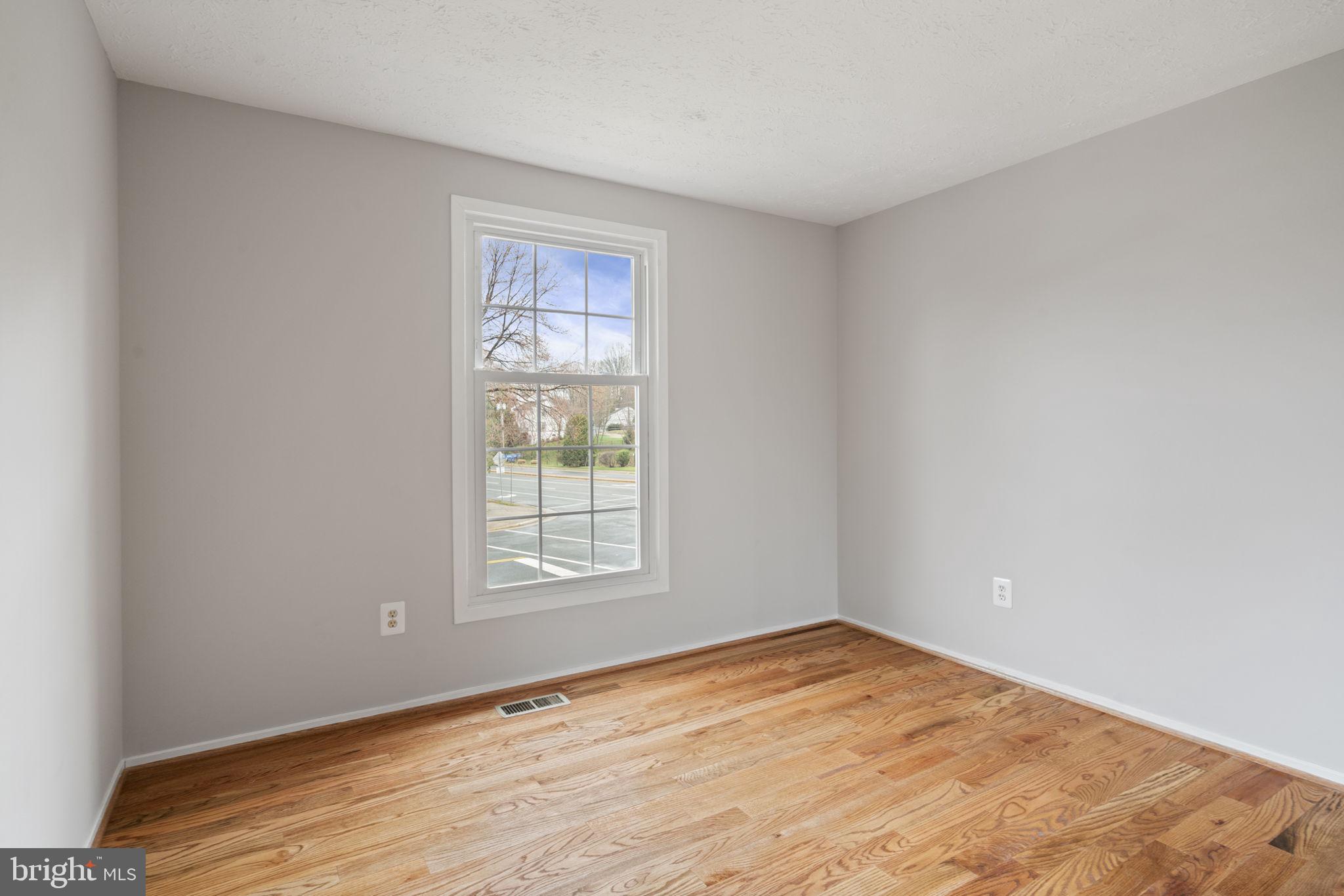 BURKE CENTRE - Residential