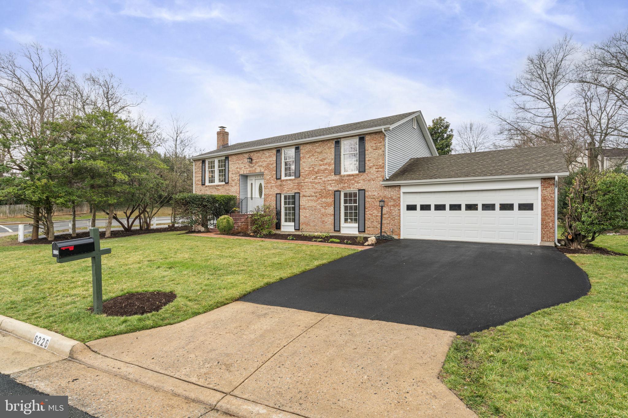 BURKE CENTRE - Residential