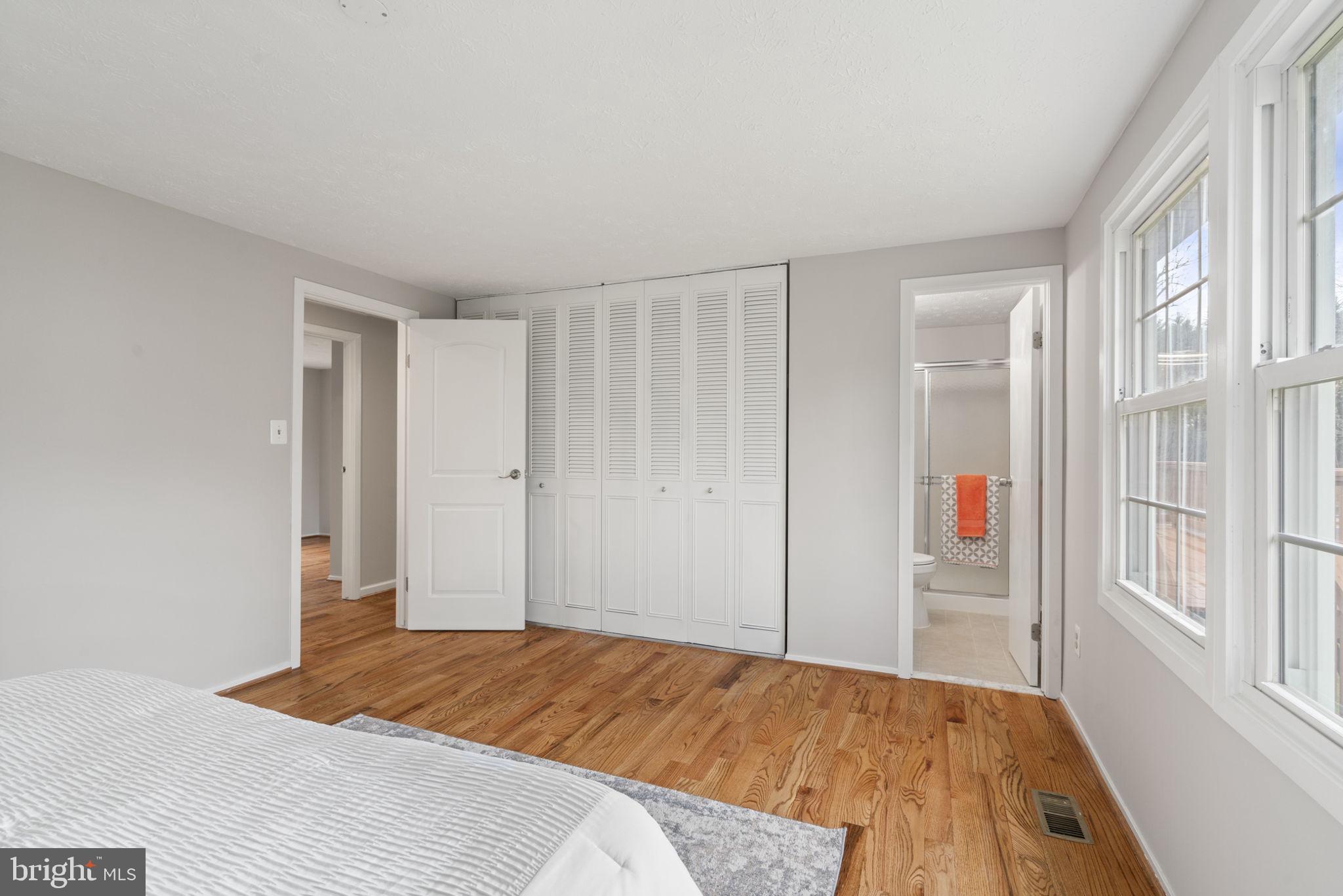 BURKE CENTRE - Residential