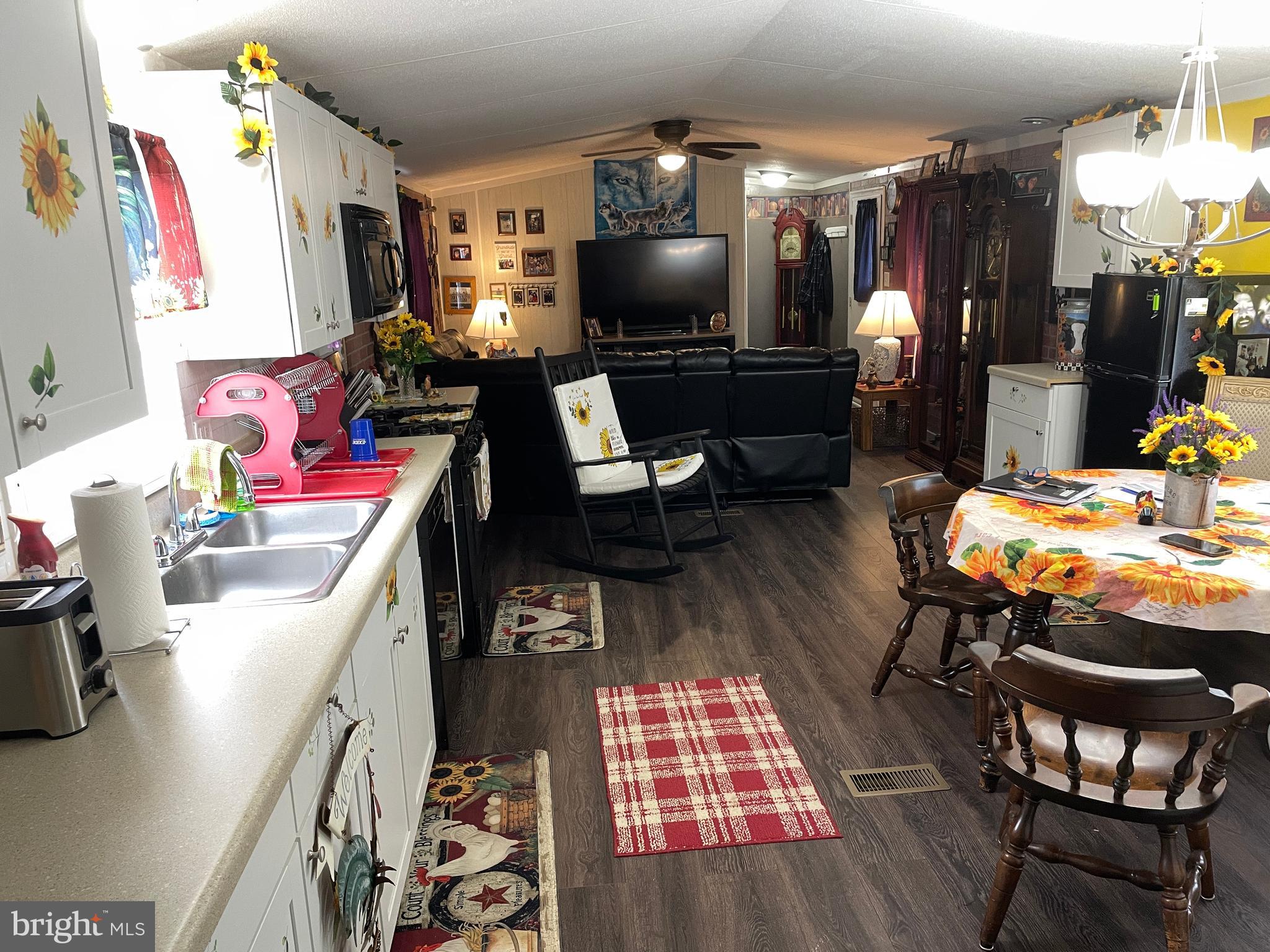 BLUE BELL MOBILE HOME PARK - Residential