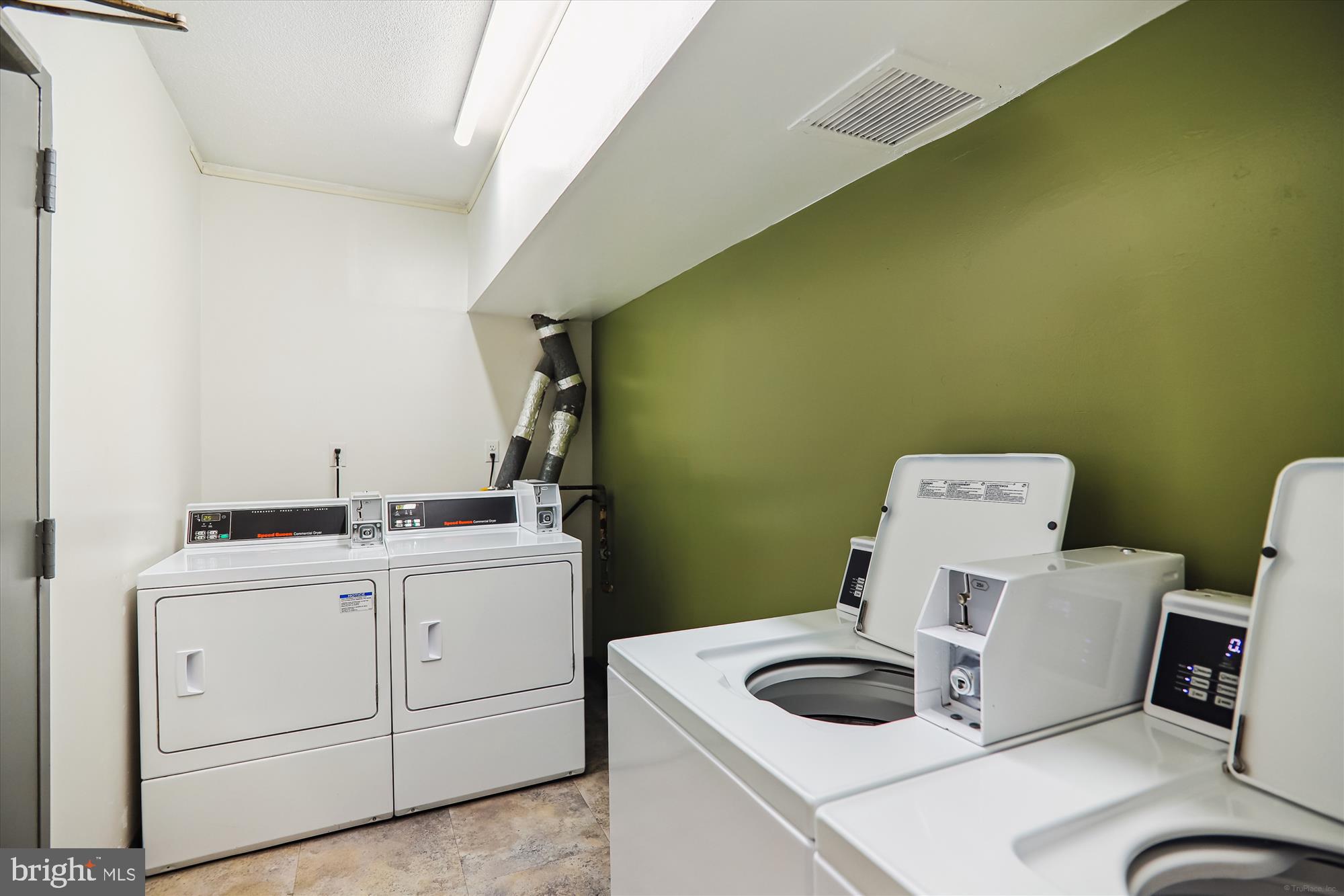 RIVIERA OF CHEVY CHASE CODM - Residential Lease