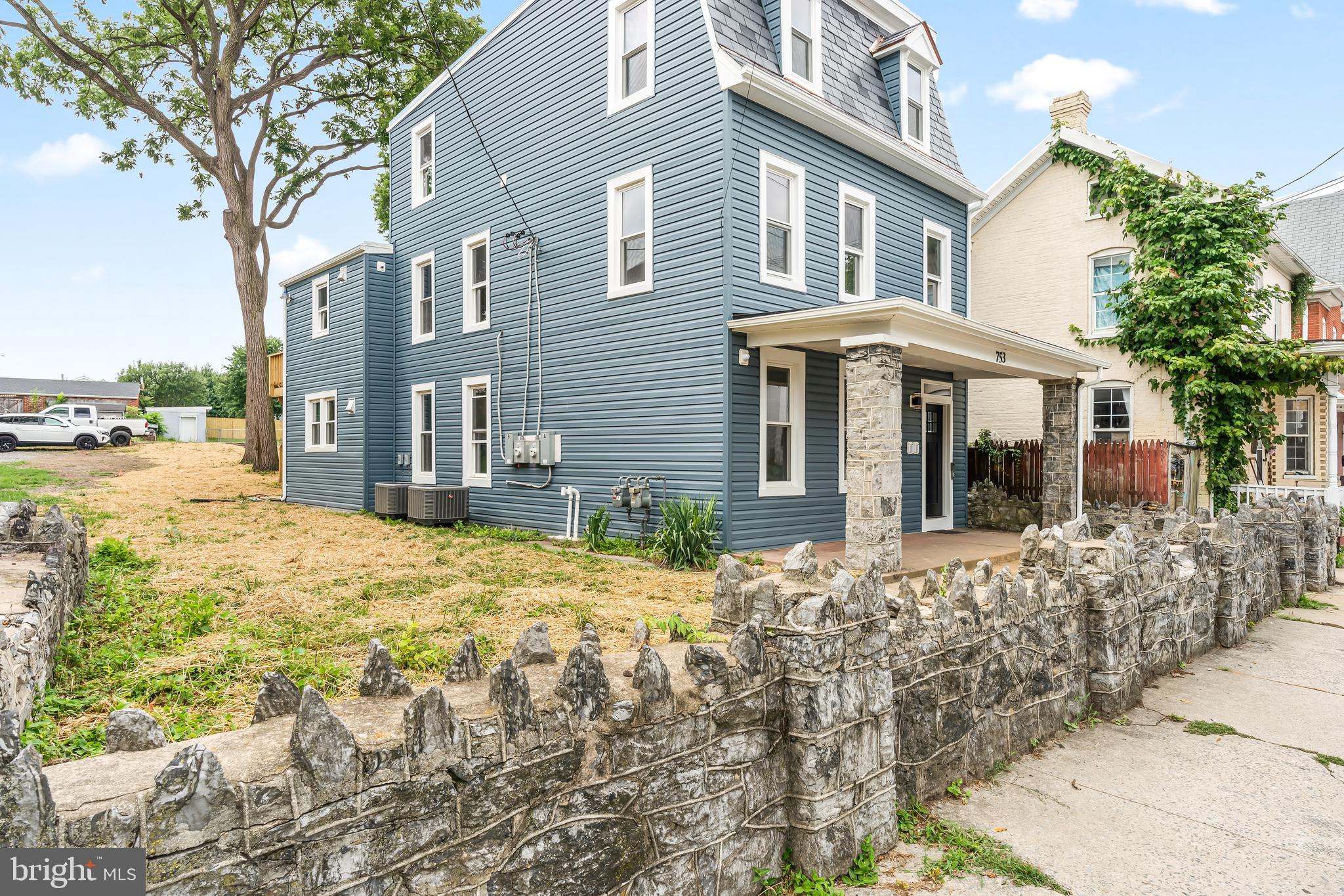 753 Apt A W WASHINGTON STREET