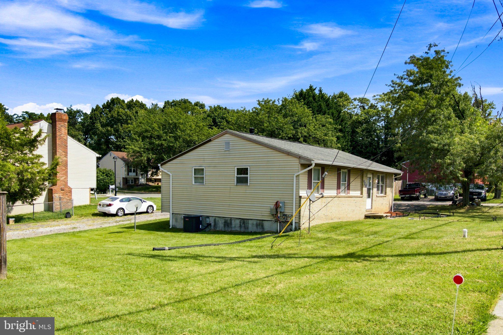 940 HAMMONDS LANE