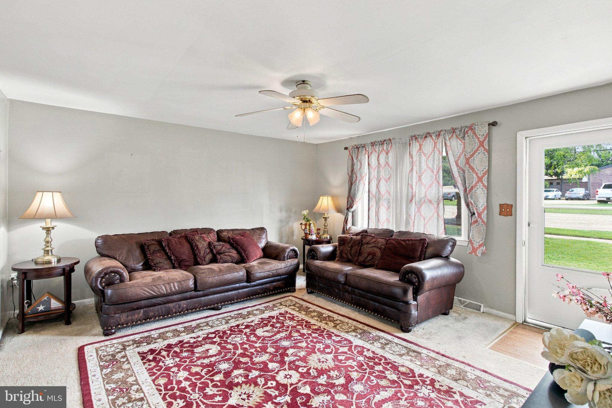 940 HAMMONDS LANE