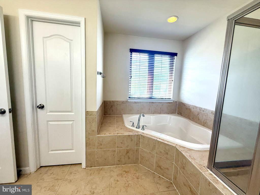 GLENEAGLES SOUTH - Residential