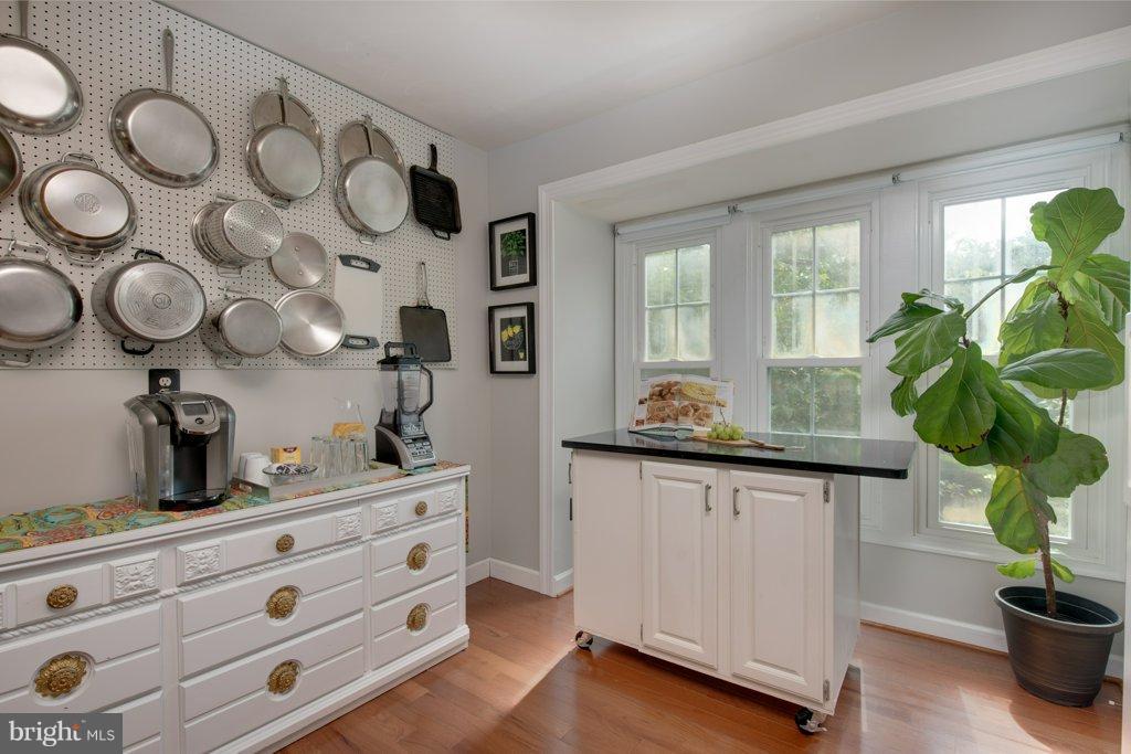 LIFESTYLE AT SULLY STATION - Residential