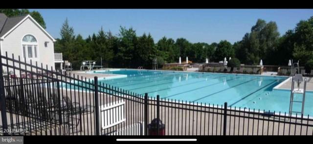 LIFESTYLE AT SULLY STATION - Residential