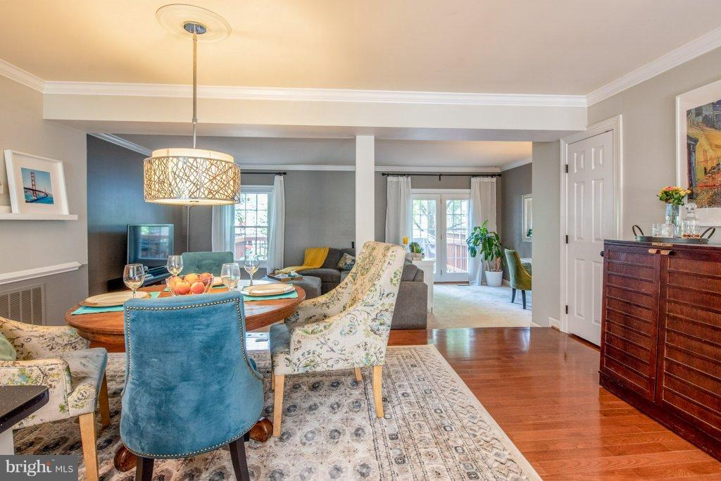 LIFESTYLE AT SULLY STATION - Residential