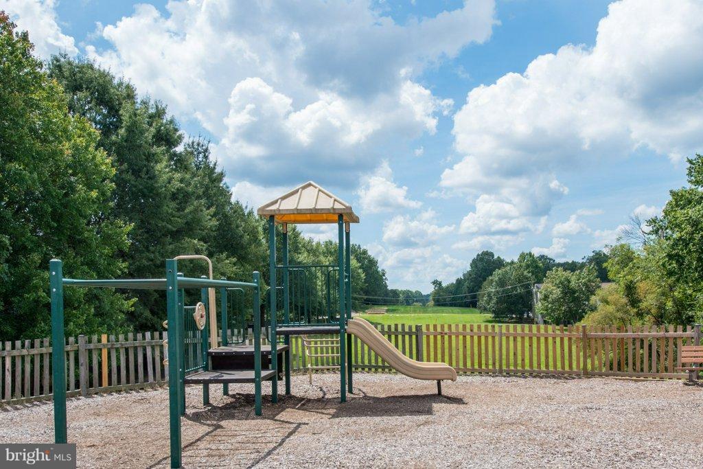 LIFESTYLE AT SULLY STATION - Residential