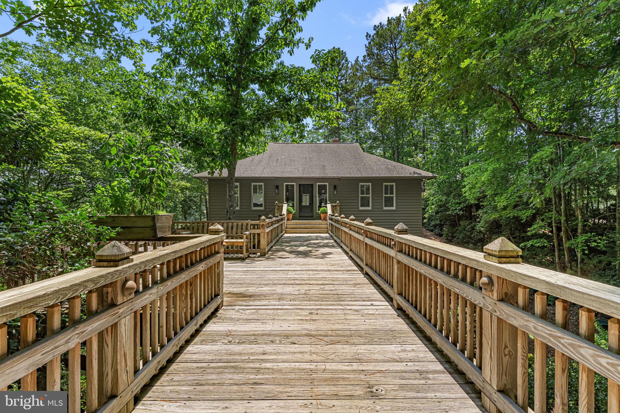 1574 RIVERWOOD DRIVE