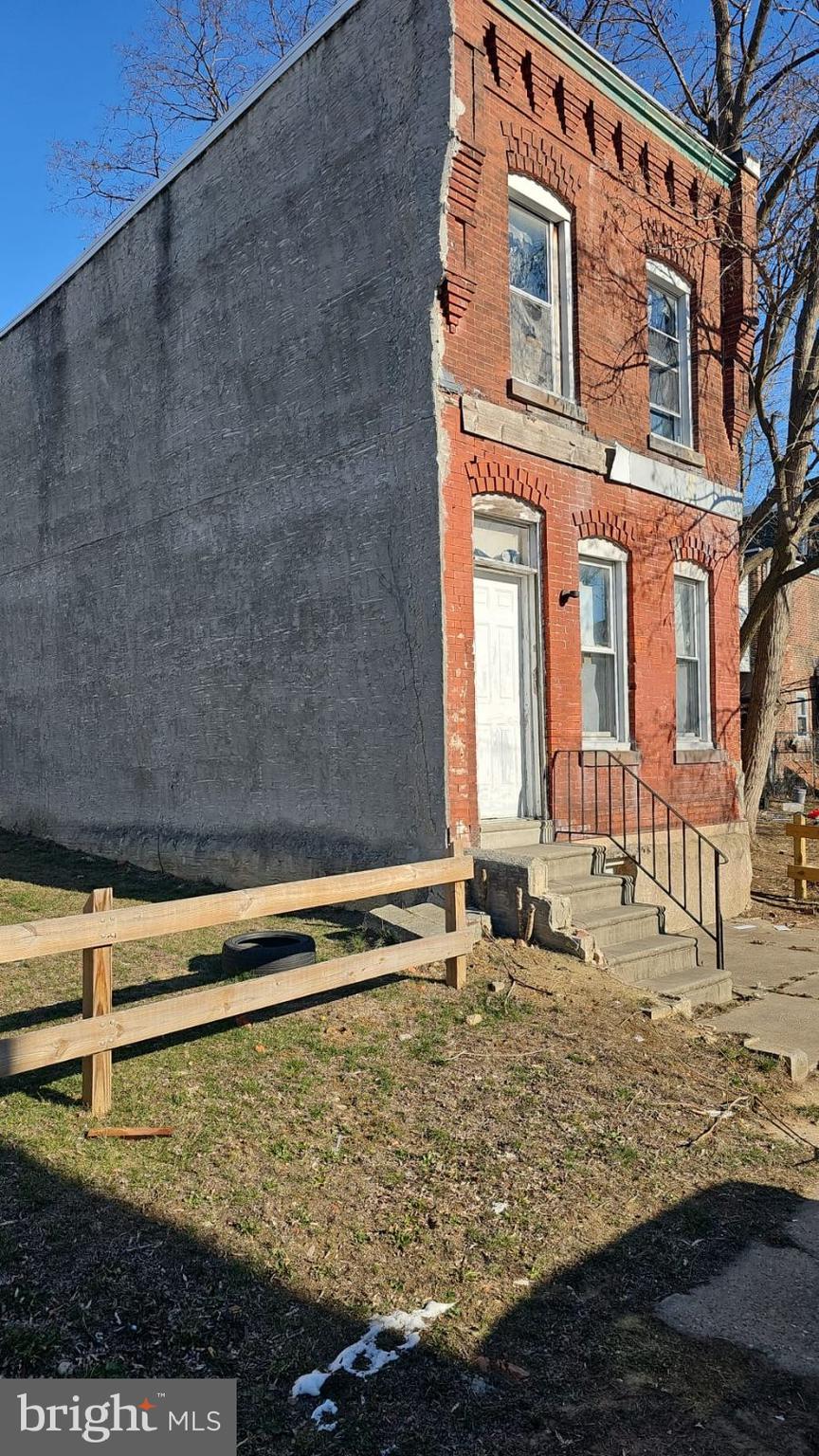 3805 RENO STREET