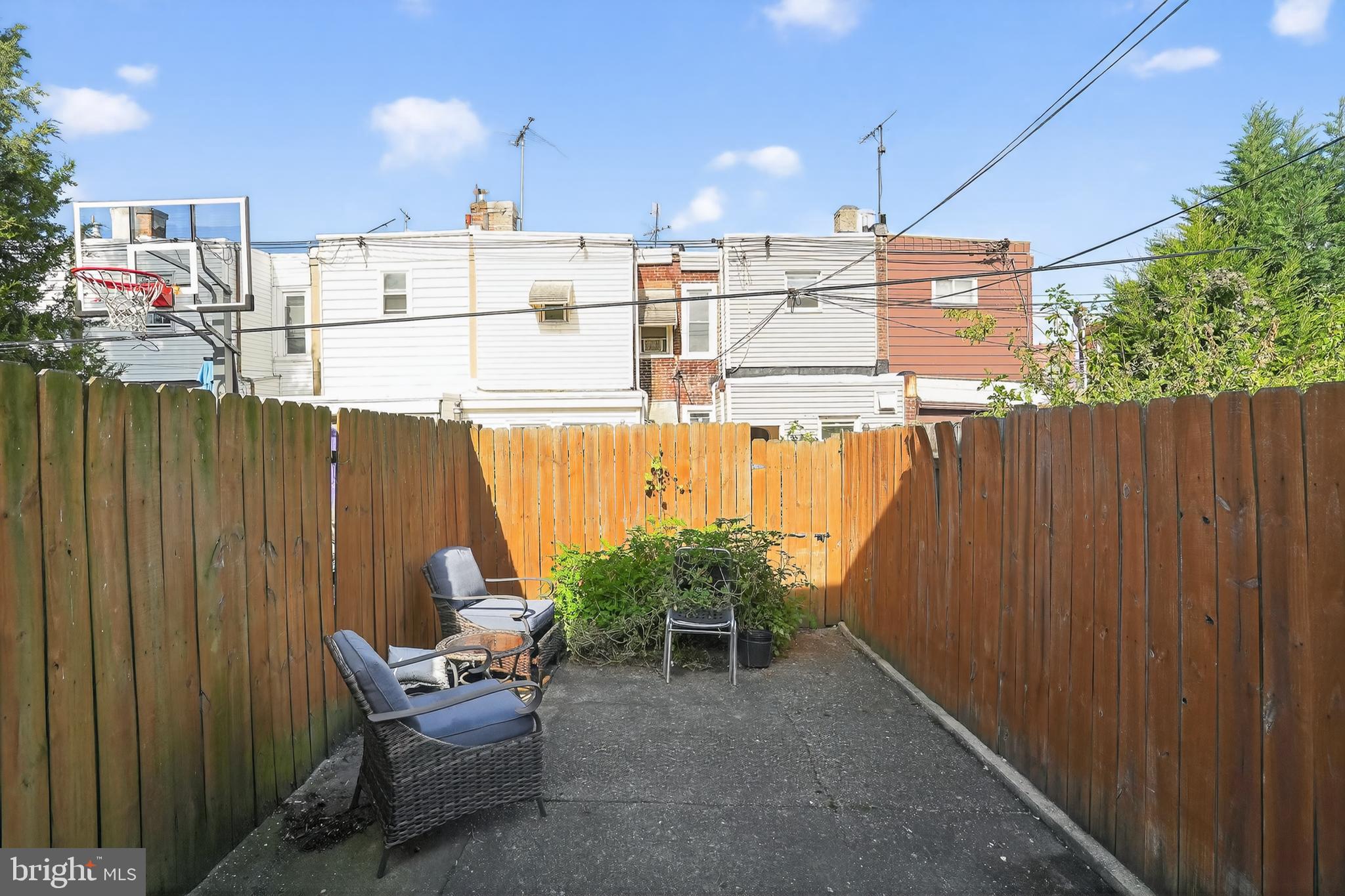 PORT RICHMOND - Residential