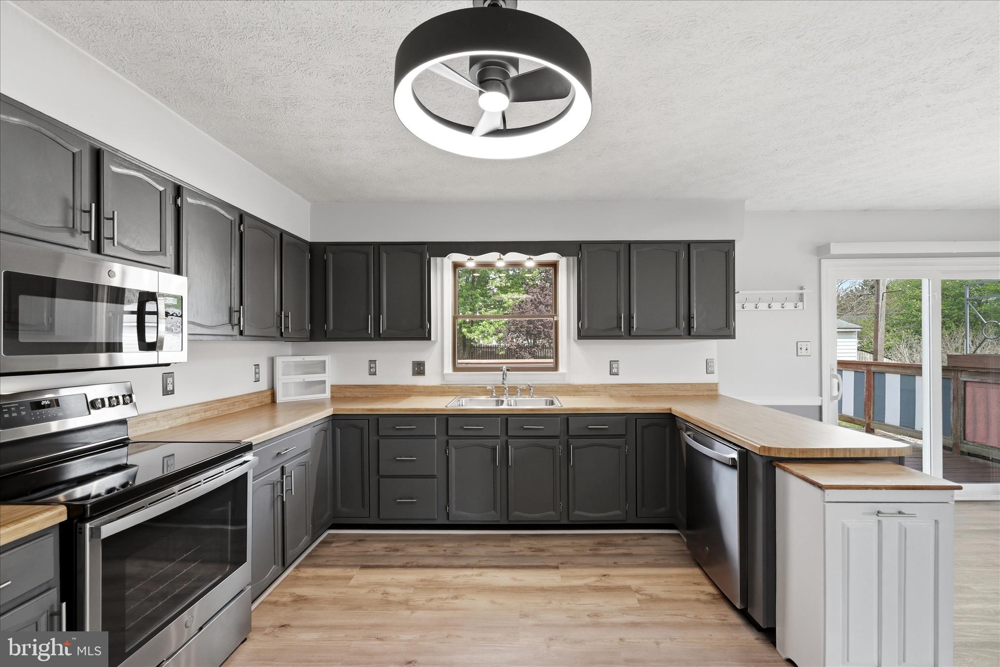 GREENBRIAR VILLAGE - Residential