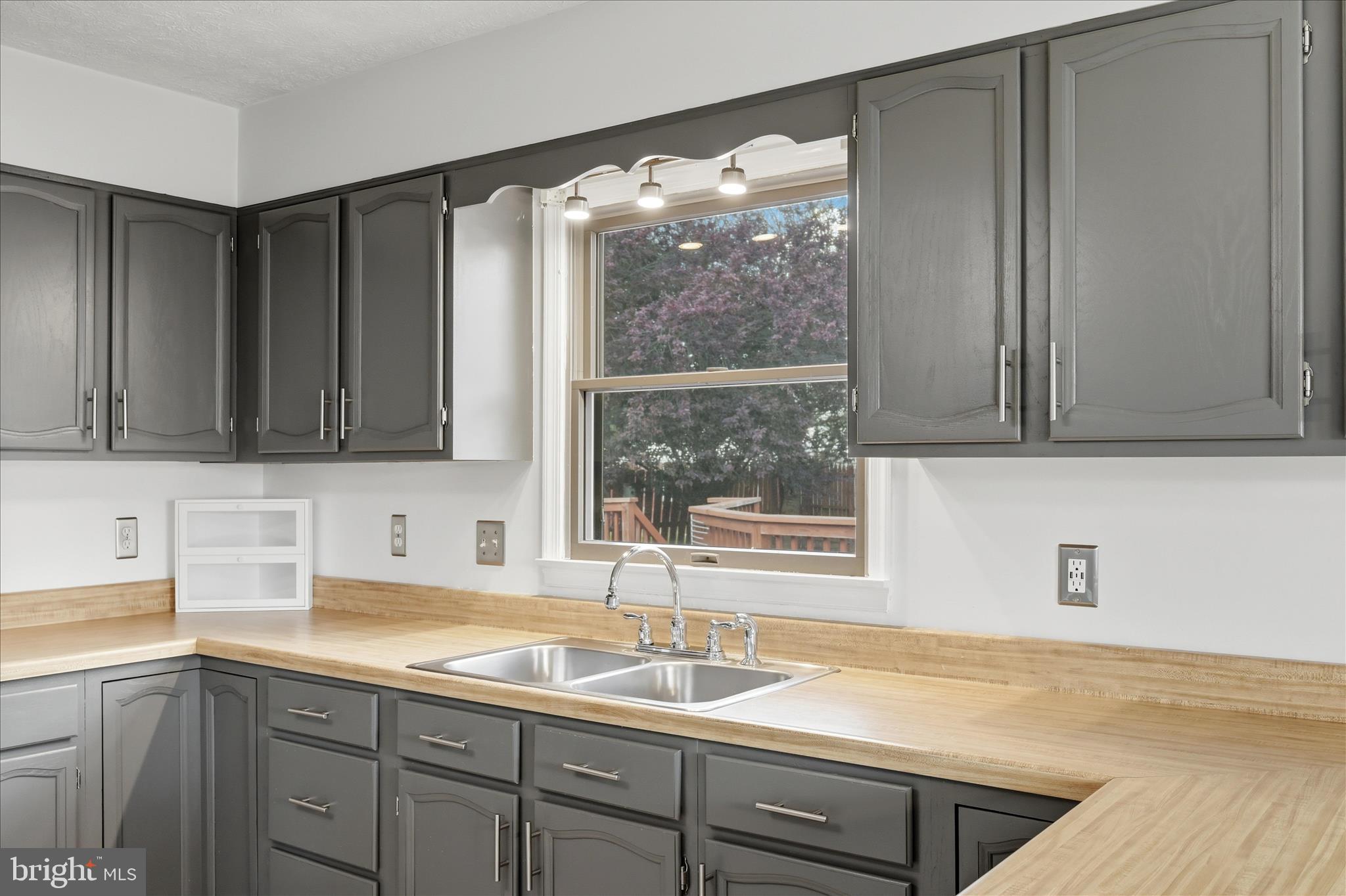 GREENBRIAR VILLAGE - Residential