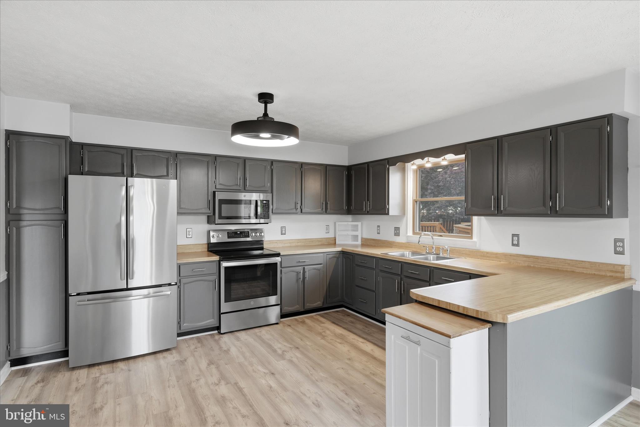 GREENBRIAR VILLAGE - Residential