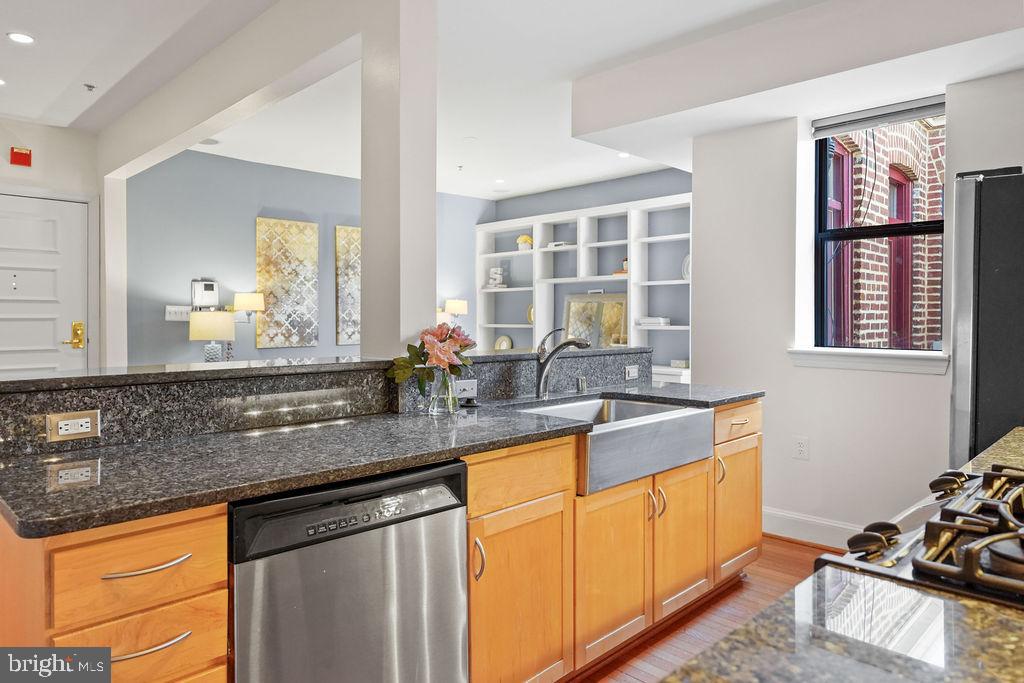 1419 CLIFTON STREET NW 304
