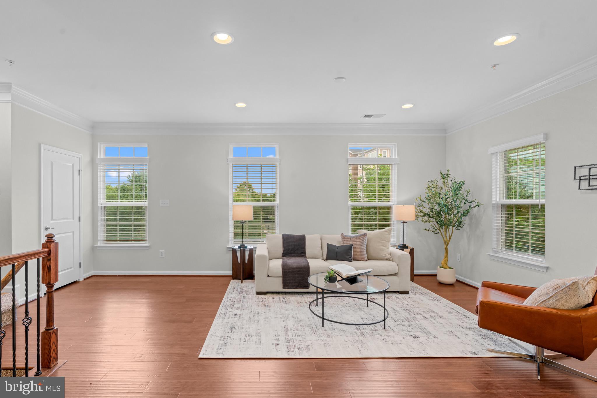 13752 EARHART CIRCLE