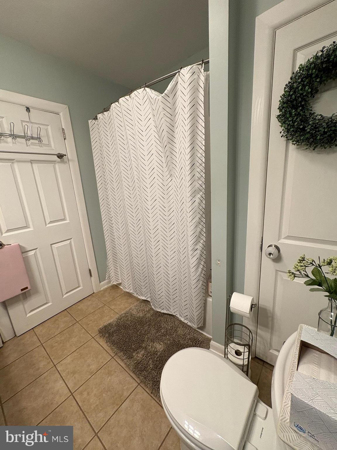 MEADOWBROOK - Residential