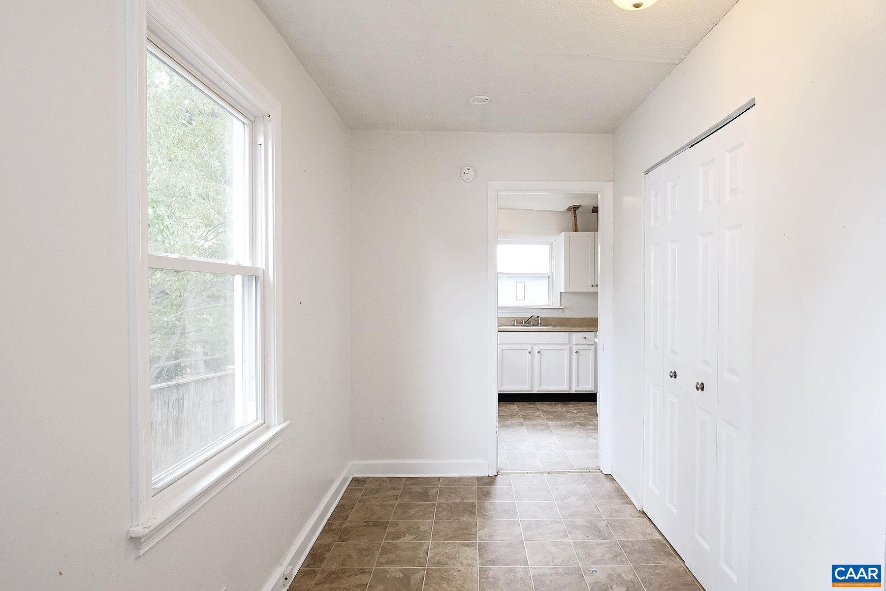 824 BLENHEIM AVE