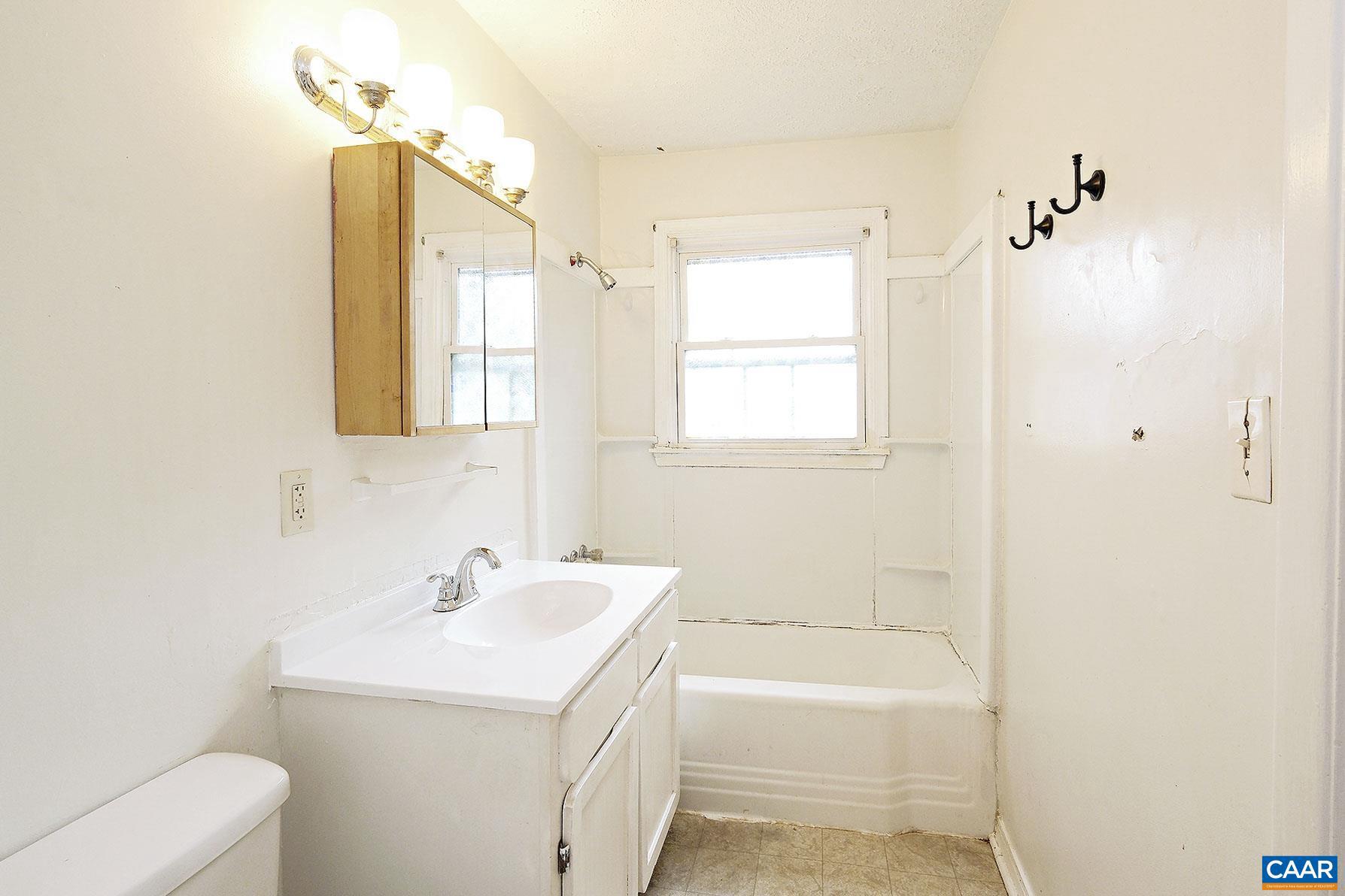 BELMONT - Residential