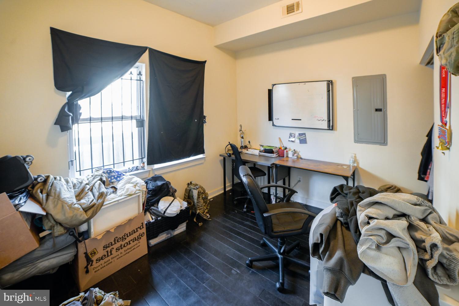 TEMPLE UNIVERSITY - Residential Lease