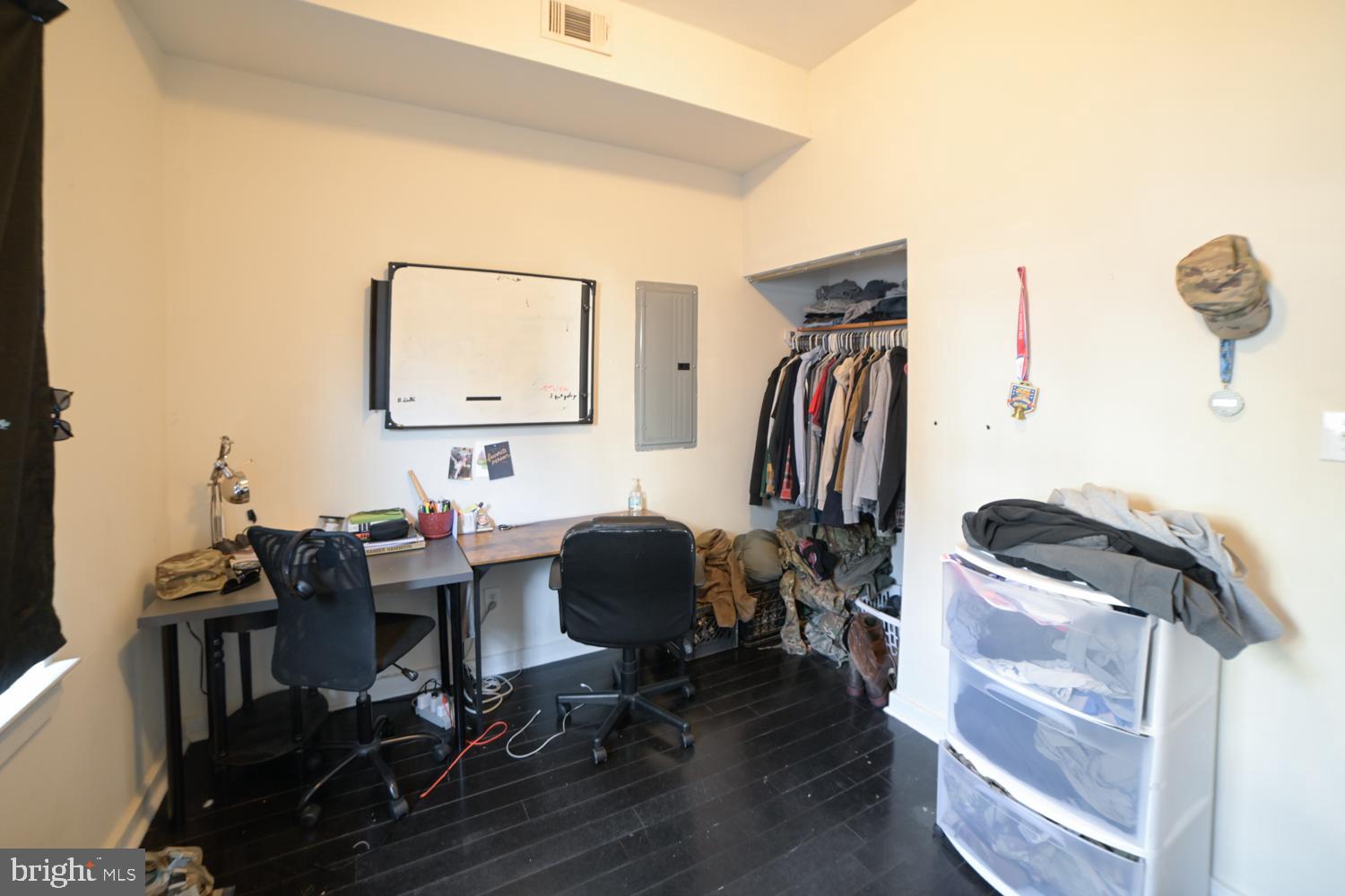 TEMPLE UNIVERSITY - Residential Lease