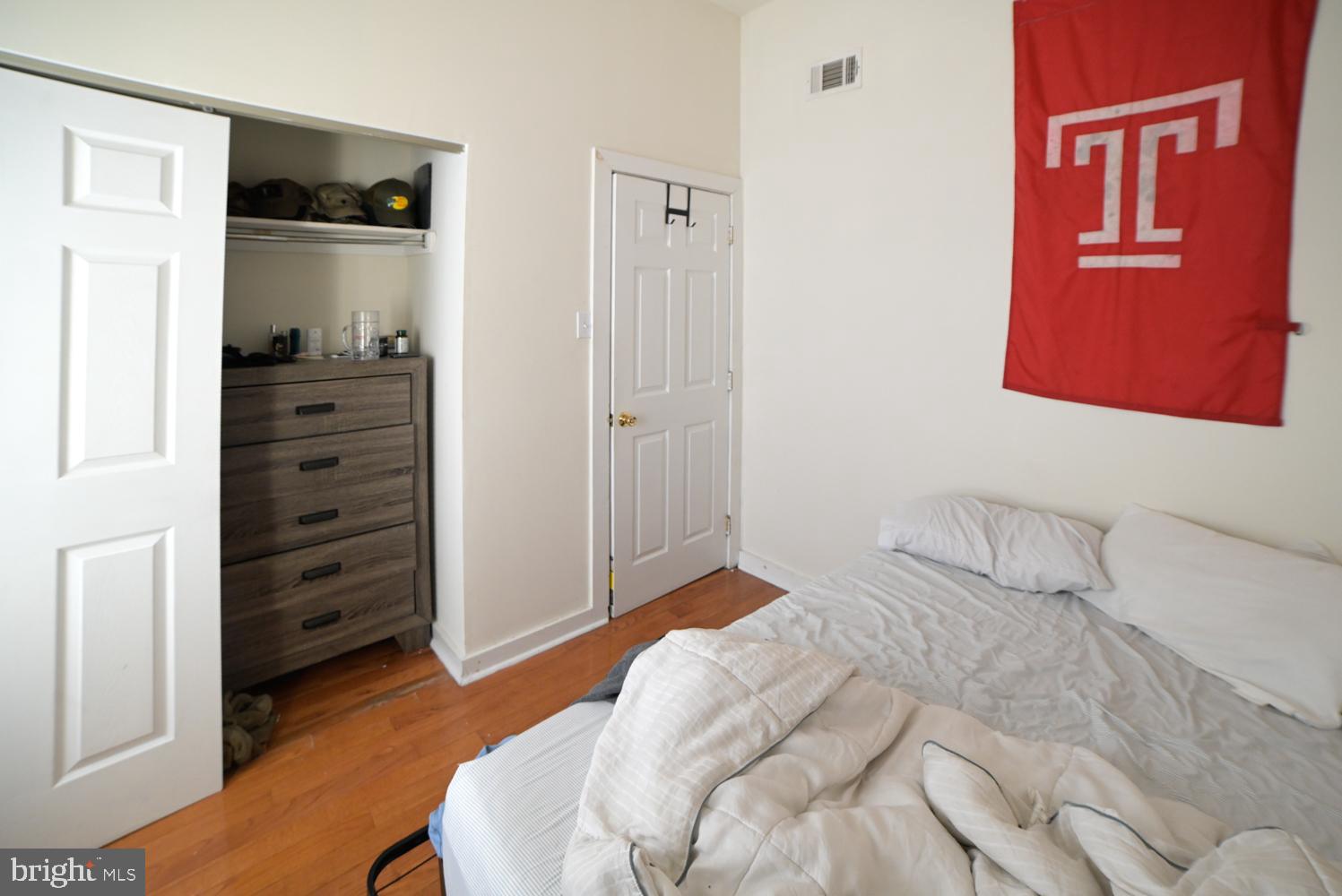 TEMPLE UNIVERSITY - Residential Lease