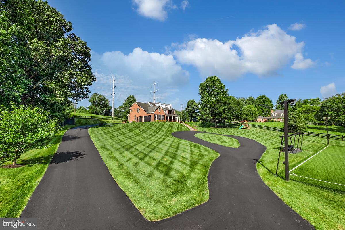 ANCIENT OAK - Residential