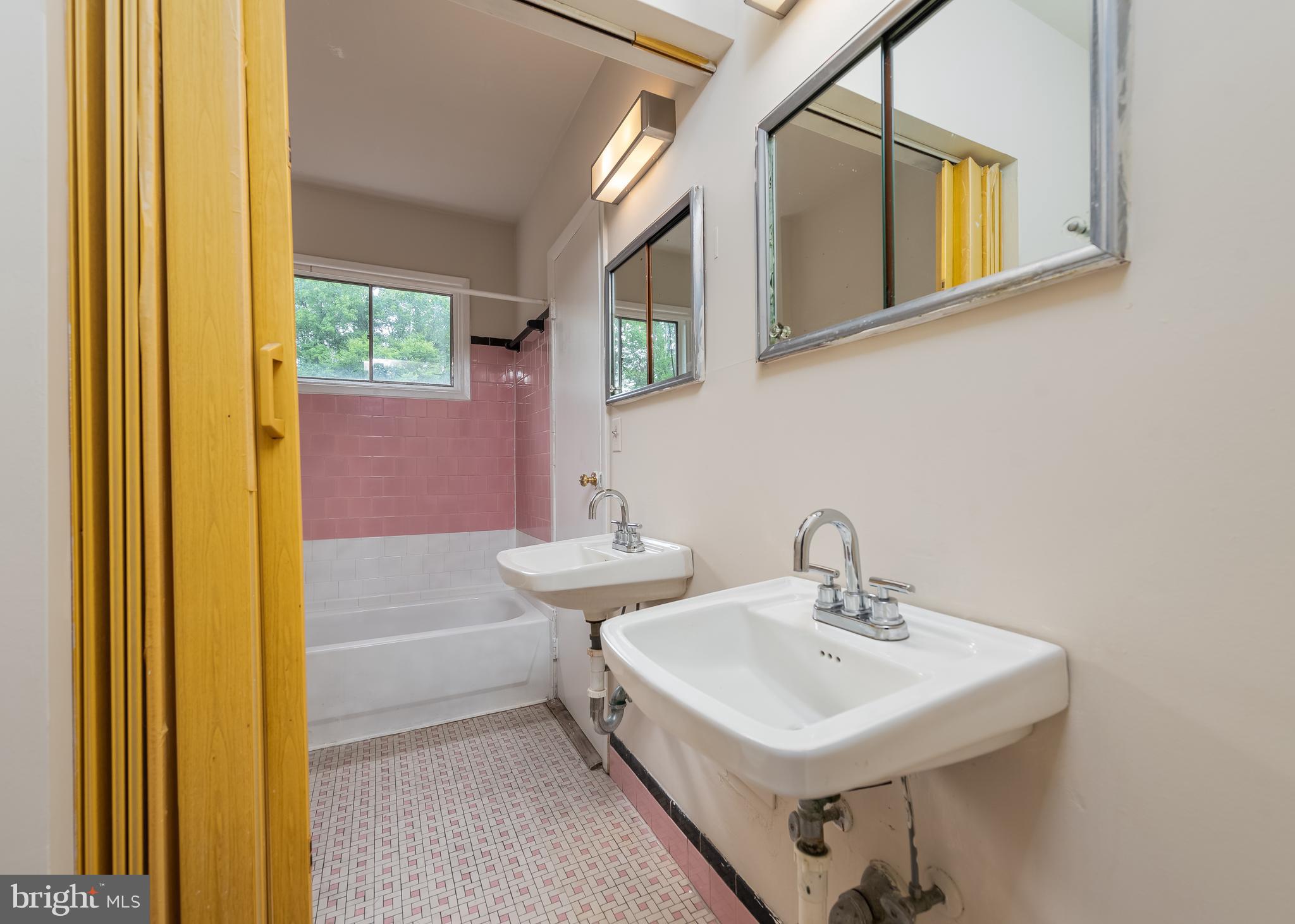 FORT WASHINGTON FOREST - Residential