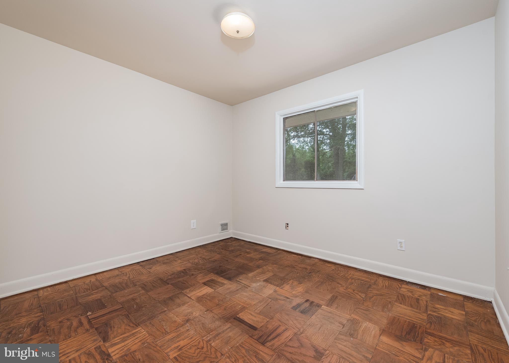 FORT WASHINGTON FOREST - Residential