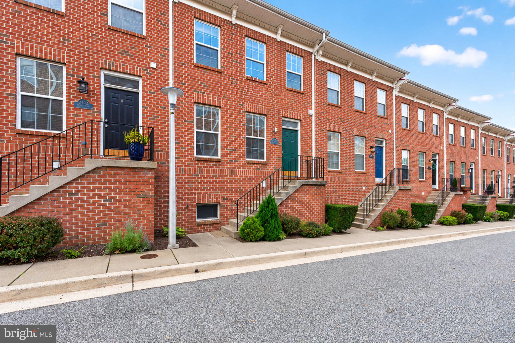 2721 HARRIS LANE