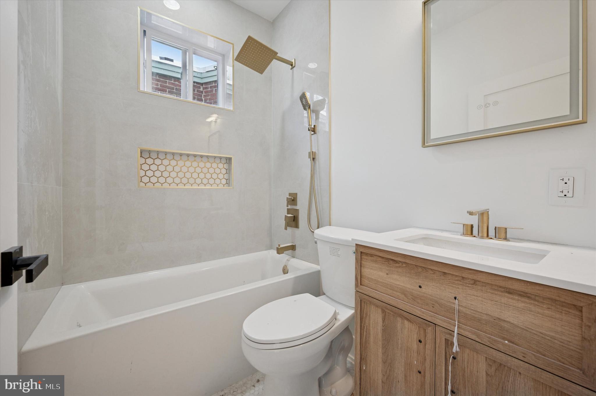 WEST OAK LANE - Residential