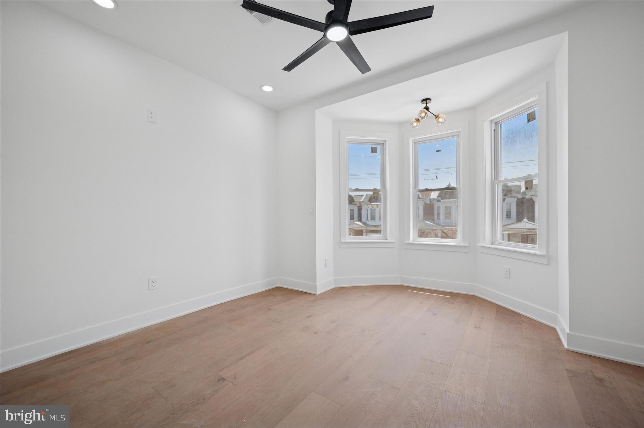 WEST OAK LANE - Residential