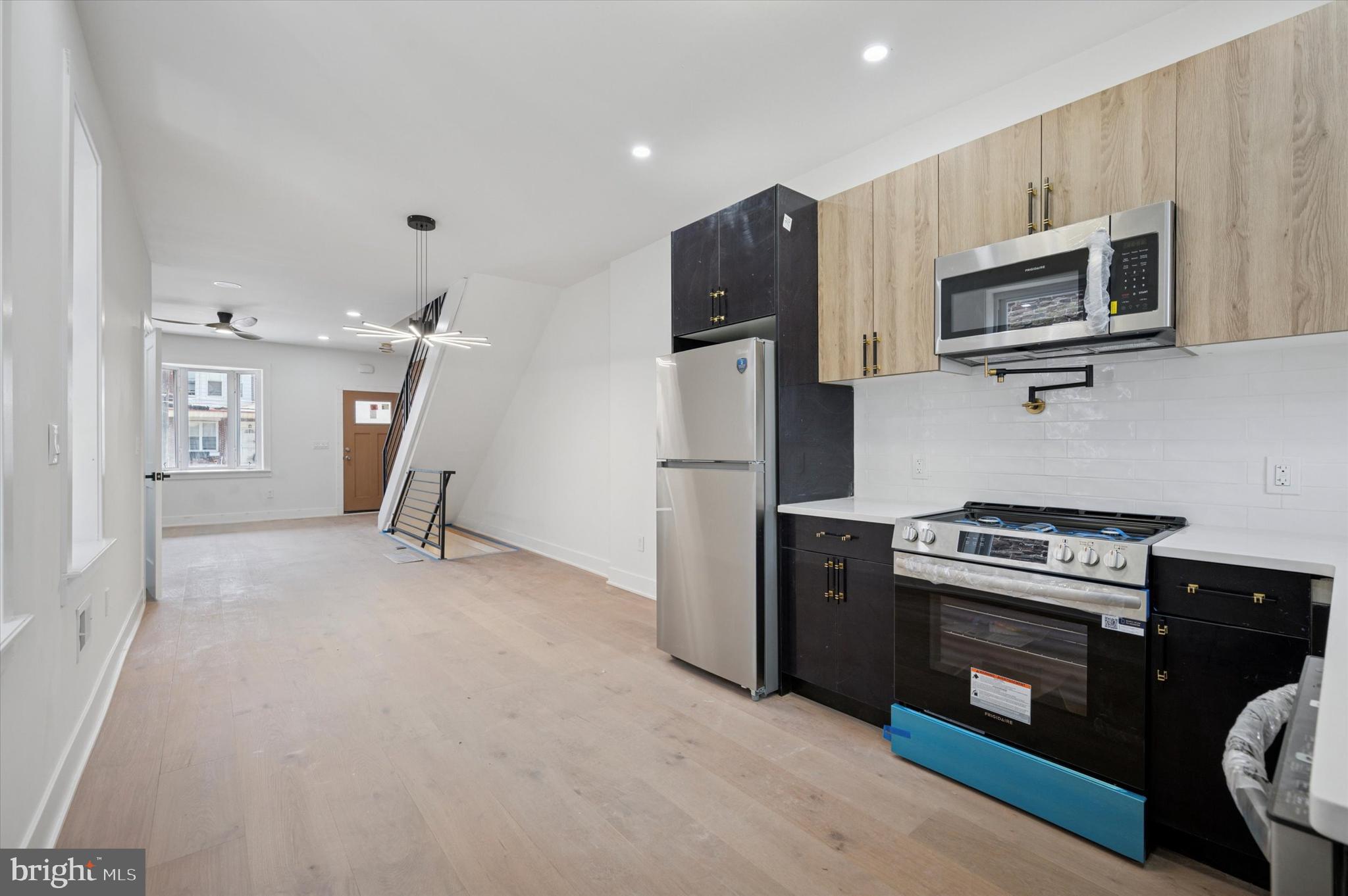 WEST OAK LANE - Residential