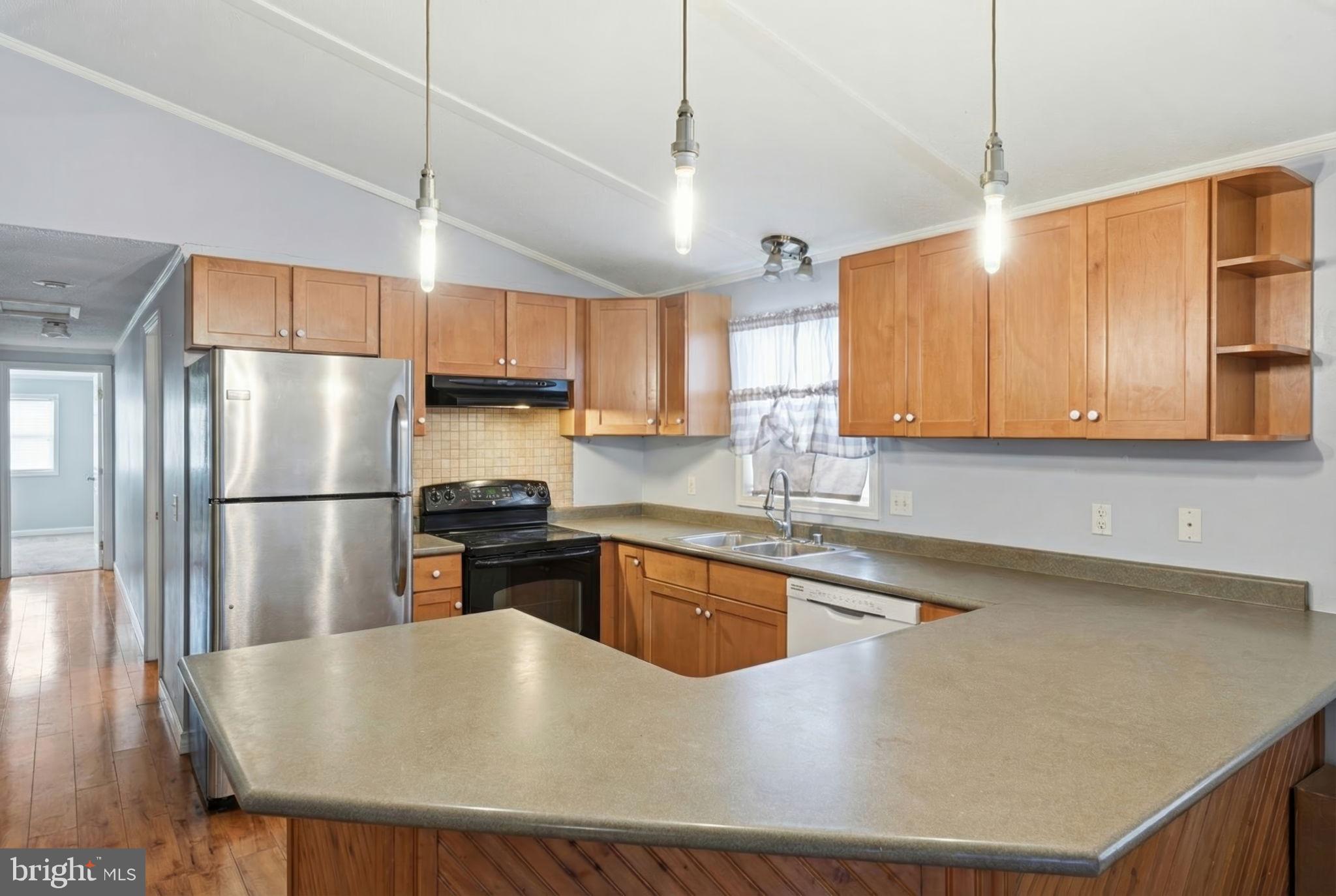 NONAVAILABLE - Residential