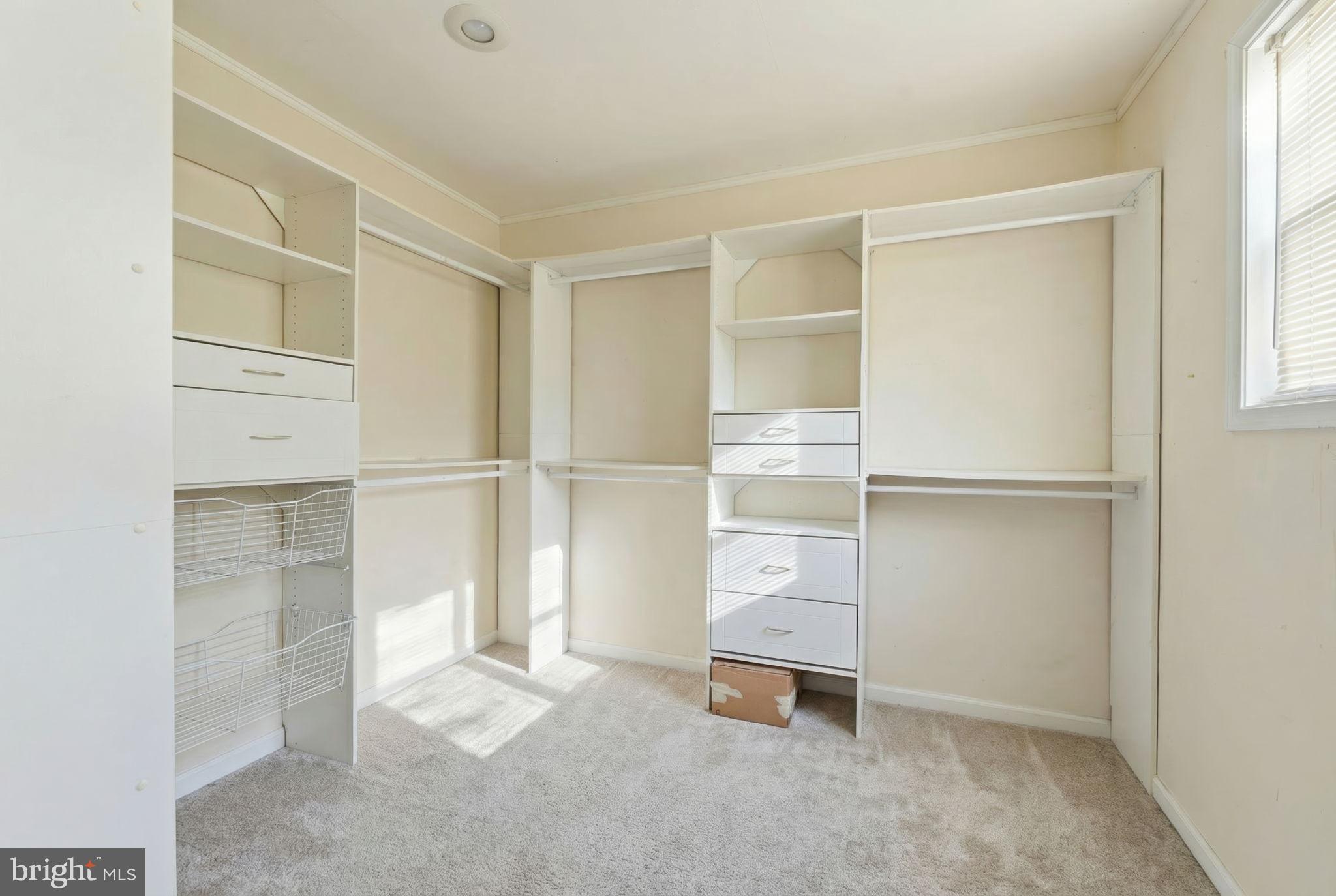 NONAVAILABLE - Residential