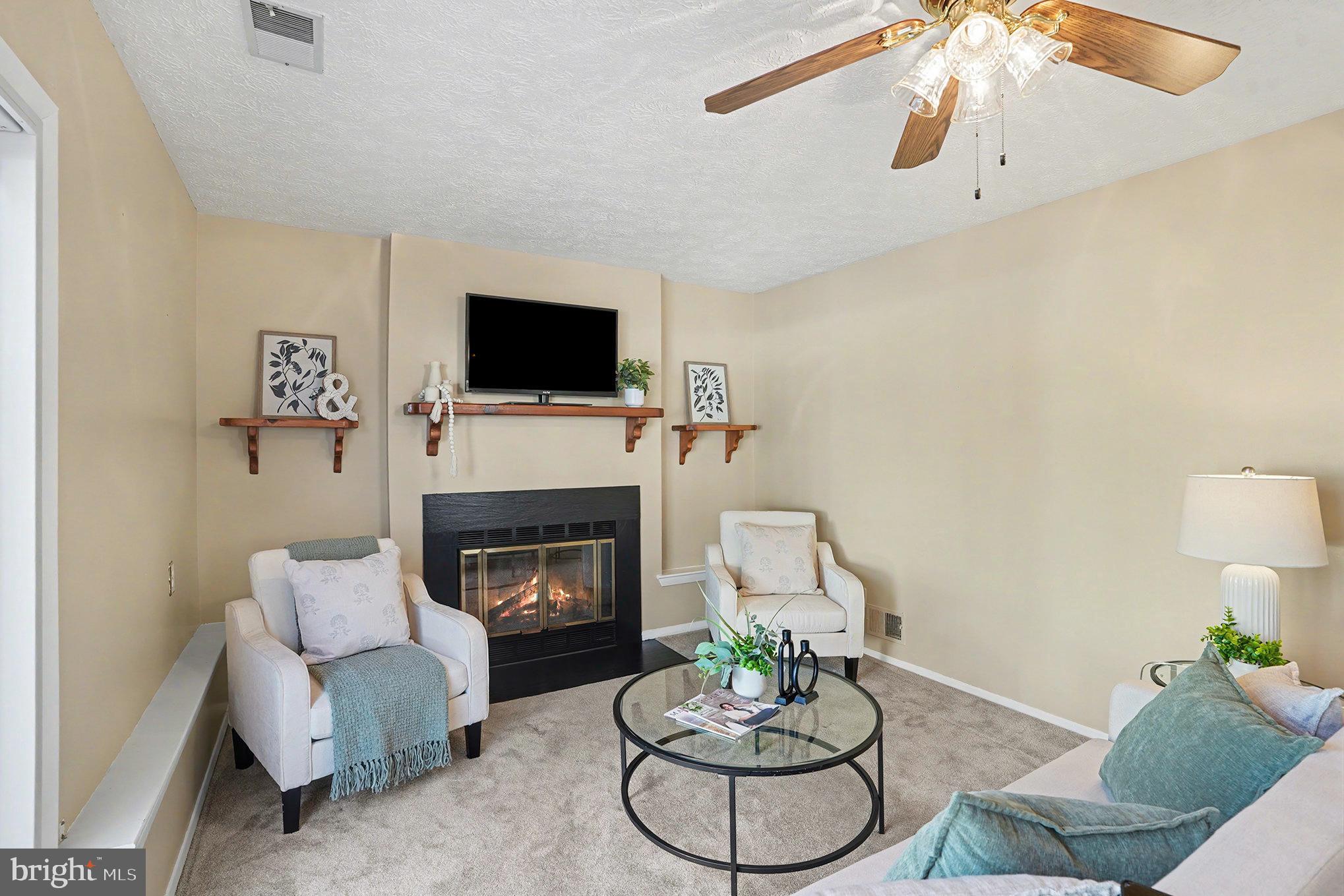 BAY COUNTRY - Residential