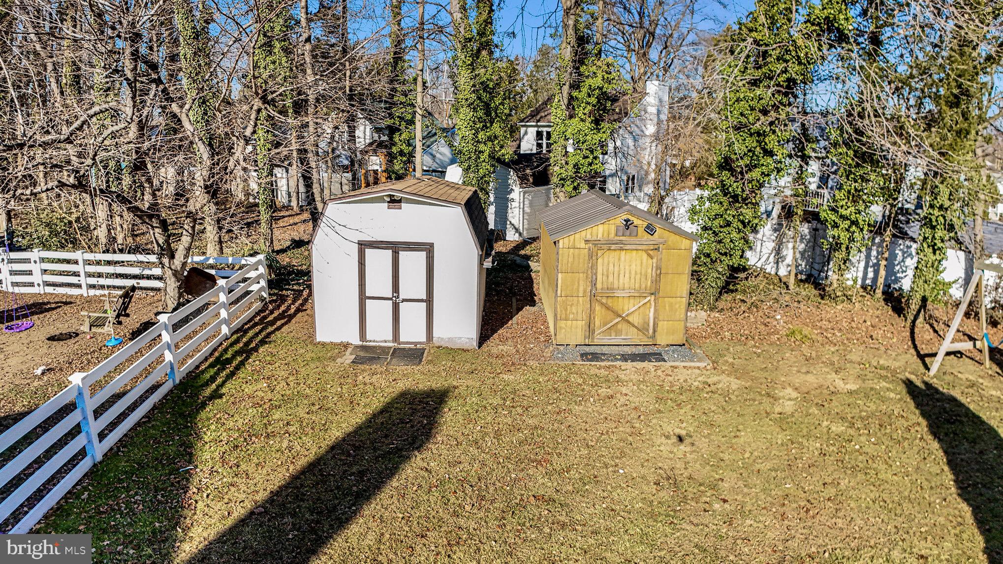 BAY COUNTRY - Residential