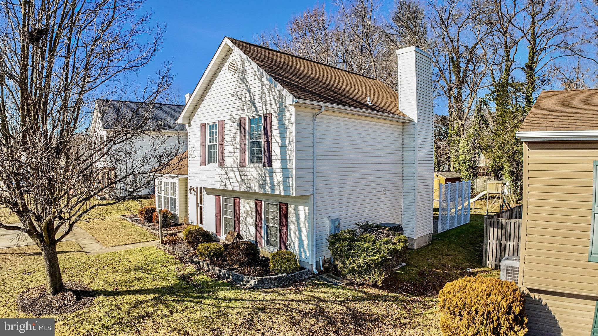 BAY COUNTRY - Residential