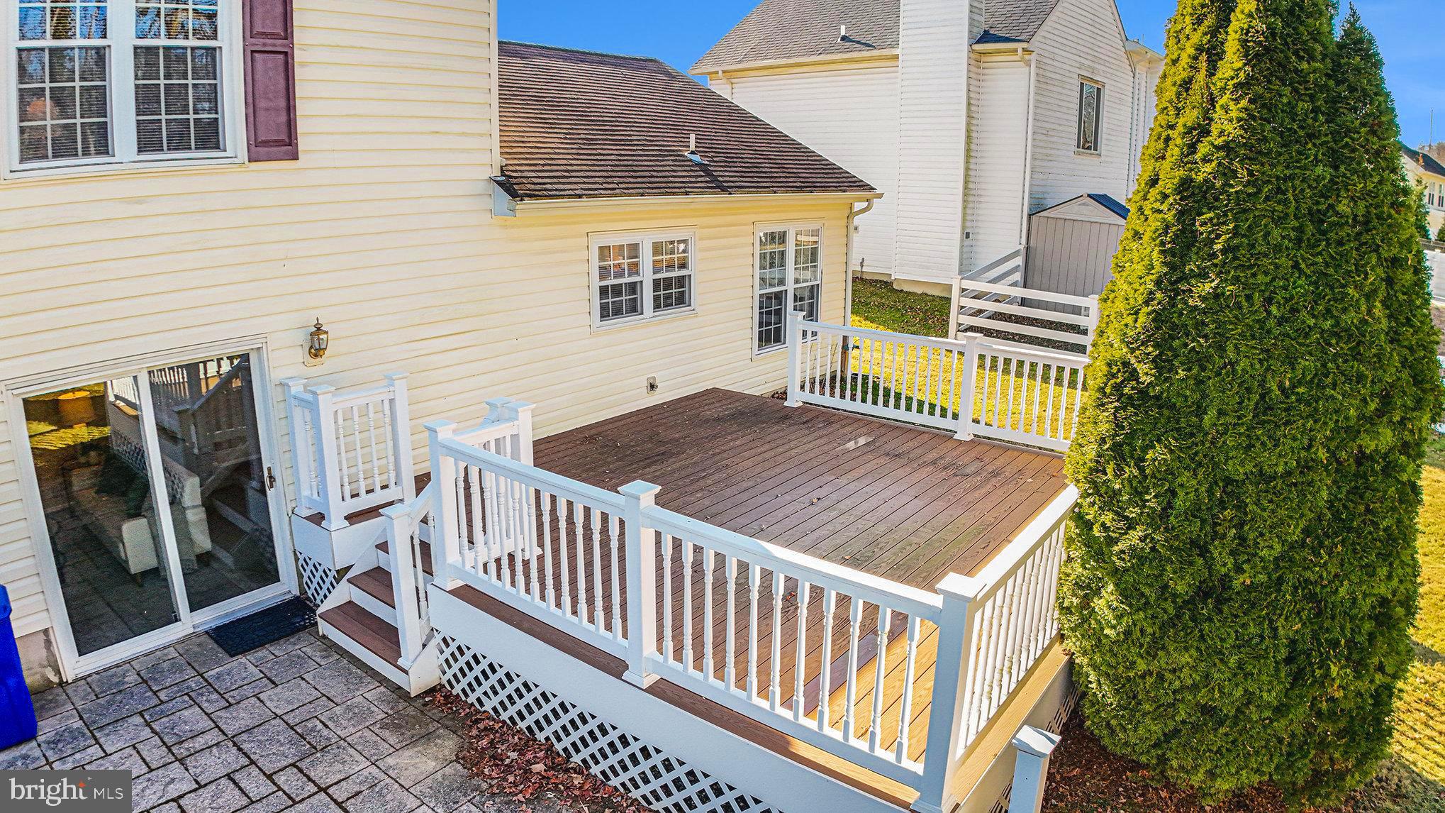 BAY COUNTRY - Residential