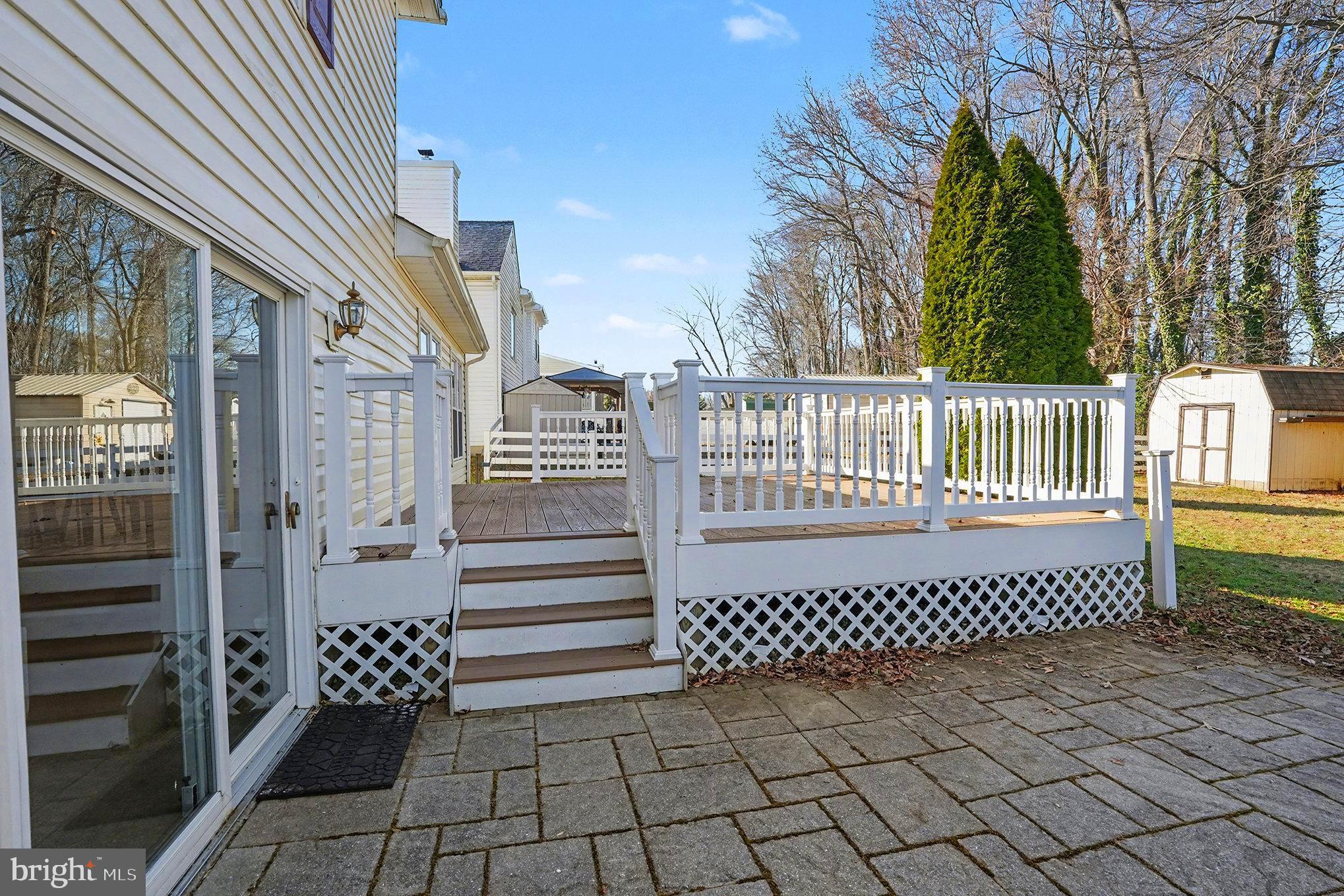 BAY COUNTRY - Residential