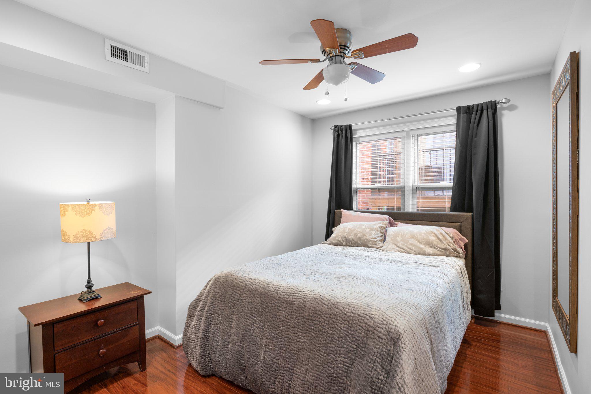 RIVERSIDE - Residential