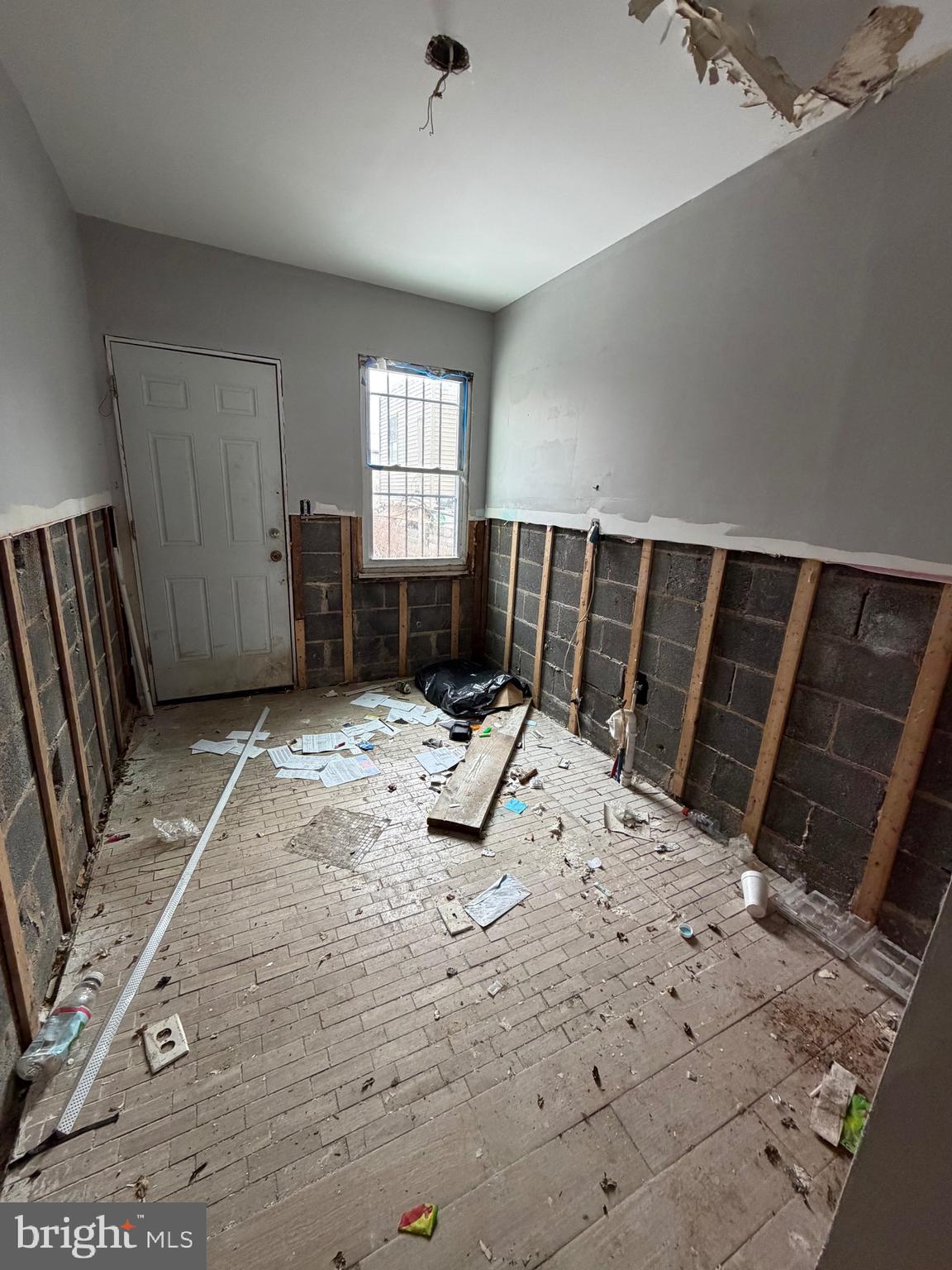 KENSINGTON - Residential